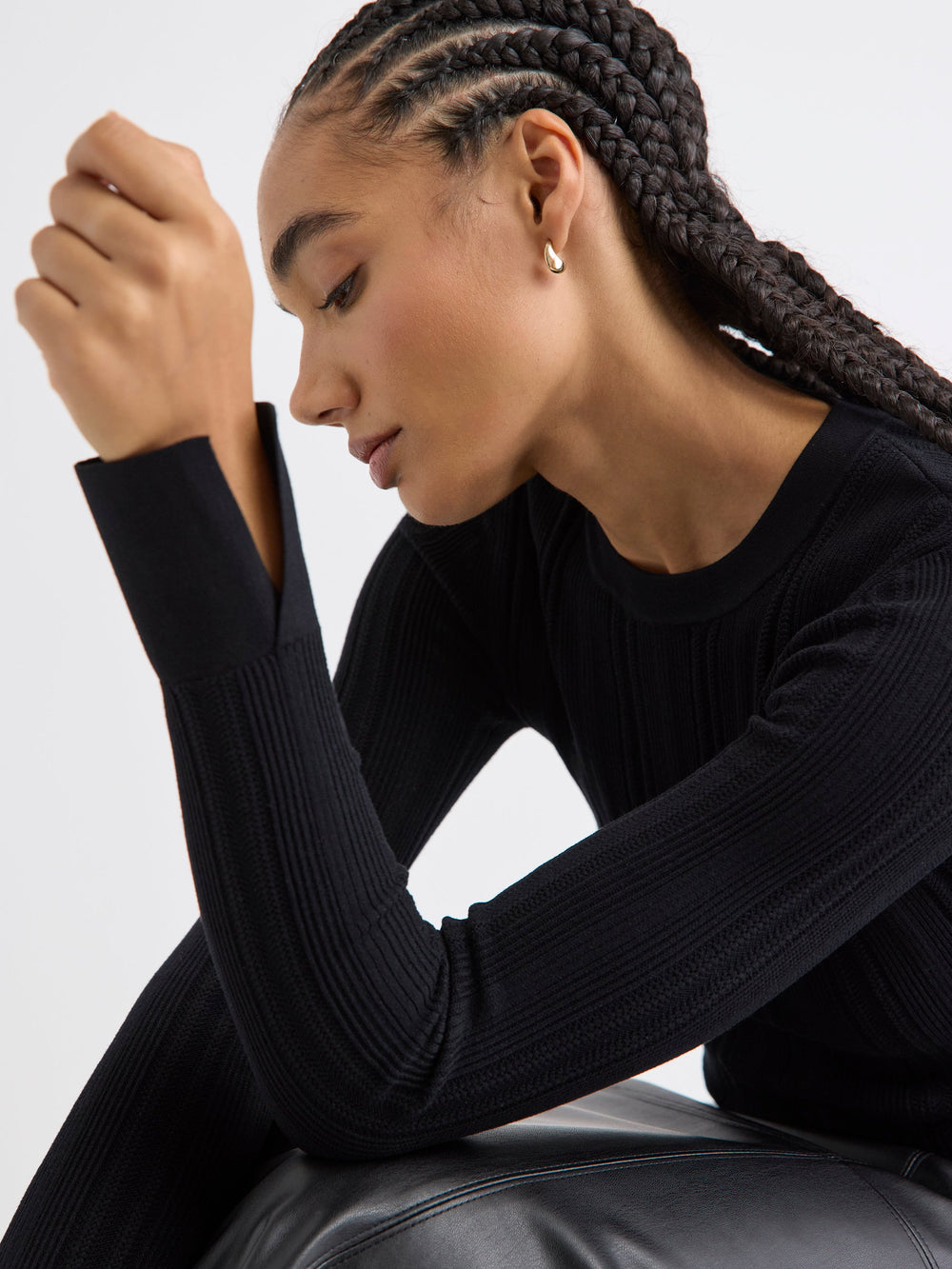 RW&CO Long-Sleeve Crew-Neck Bodycon Top with Pointelle Stitches