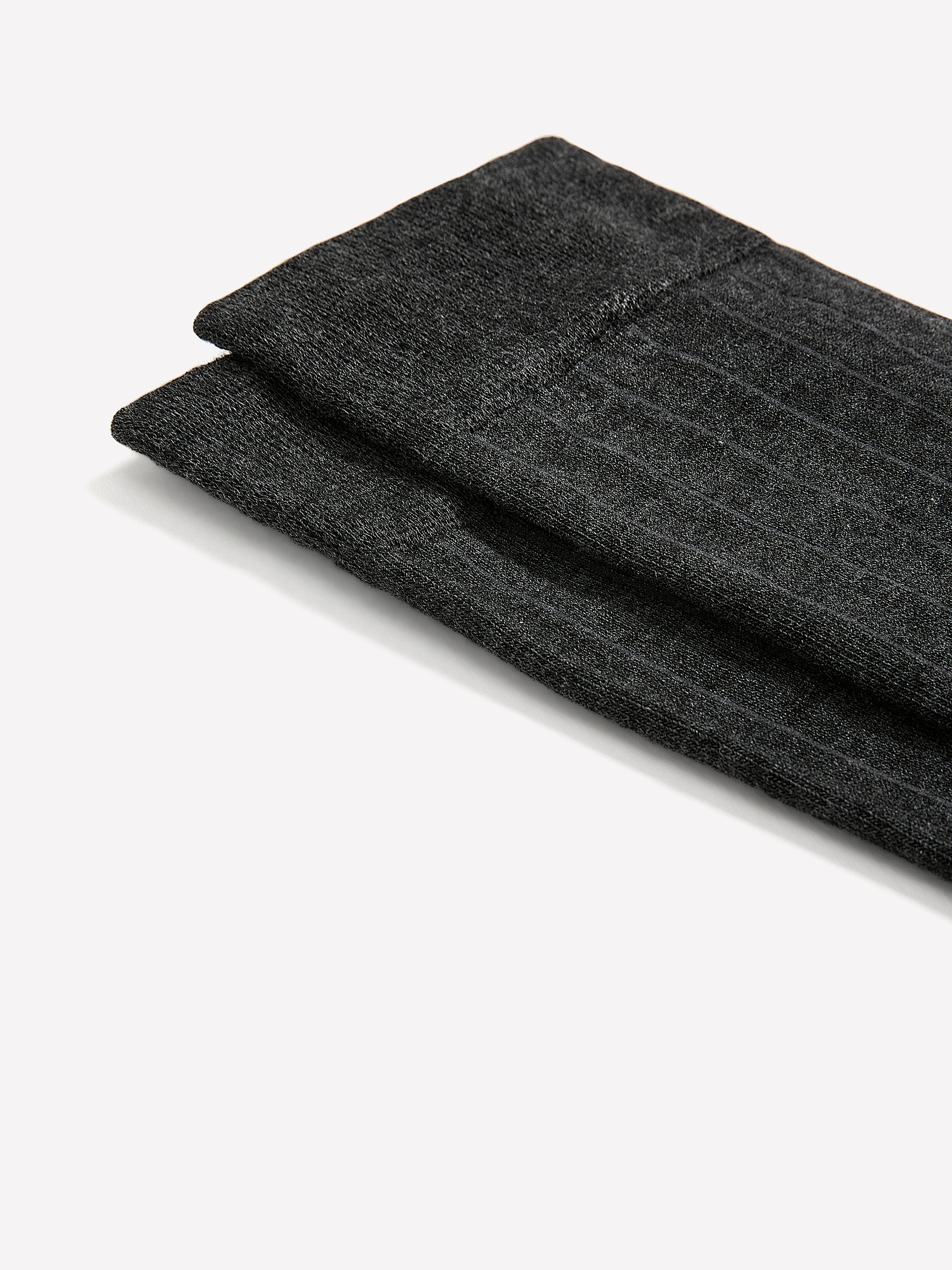 RW&CO Grey Dress Socks with Striped Pattern