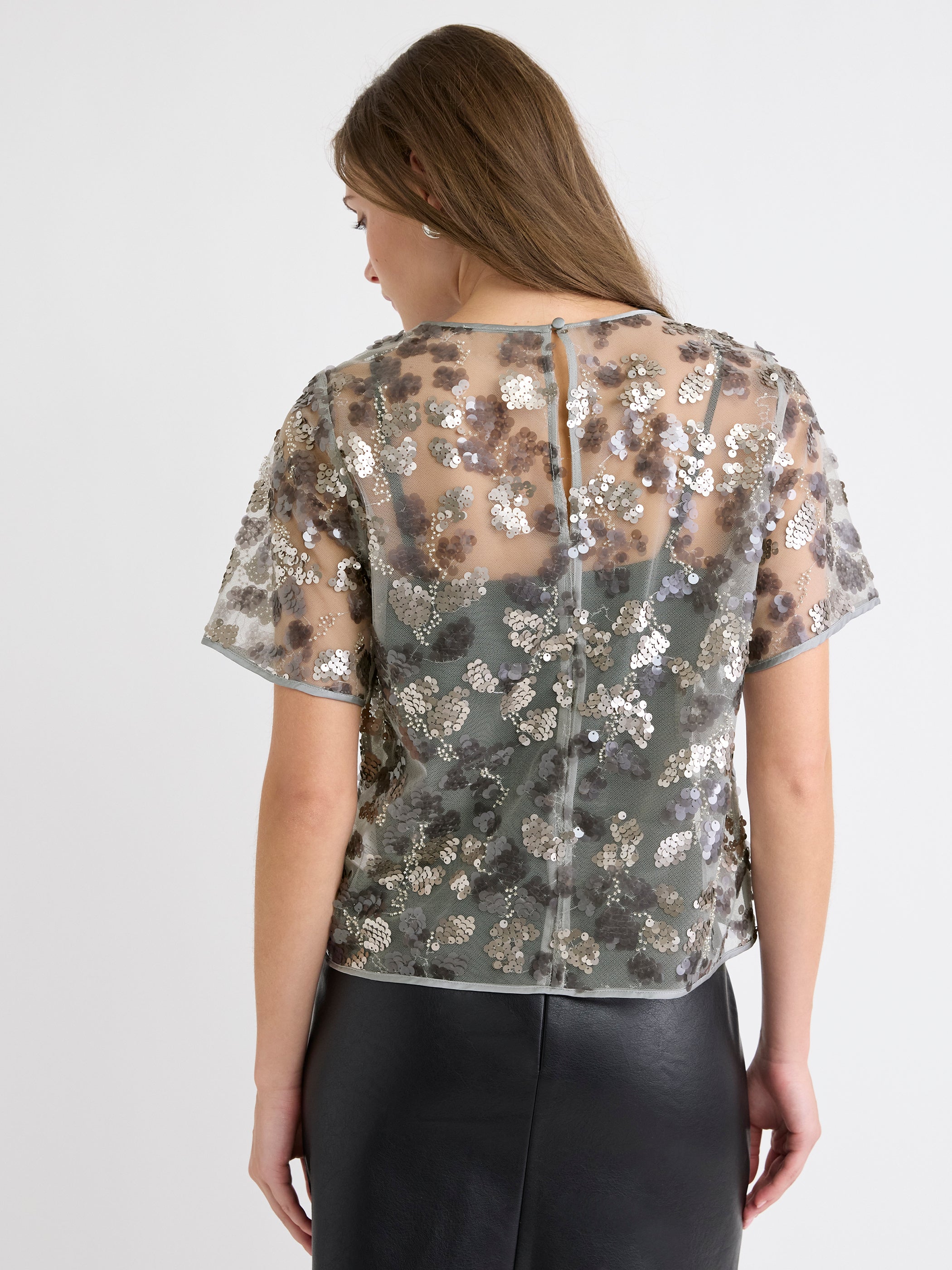 RW&CO Short-Sleeve Crew-Neck Sequins Popover Blouse