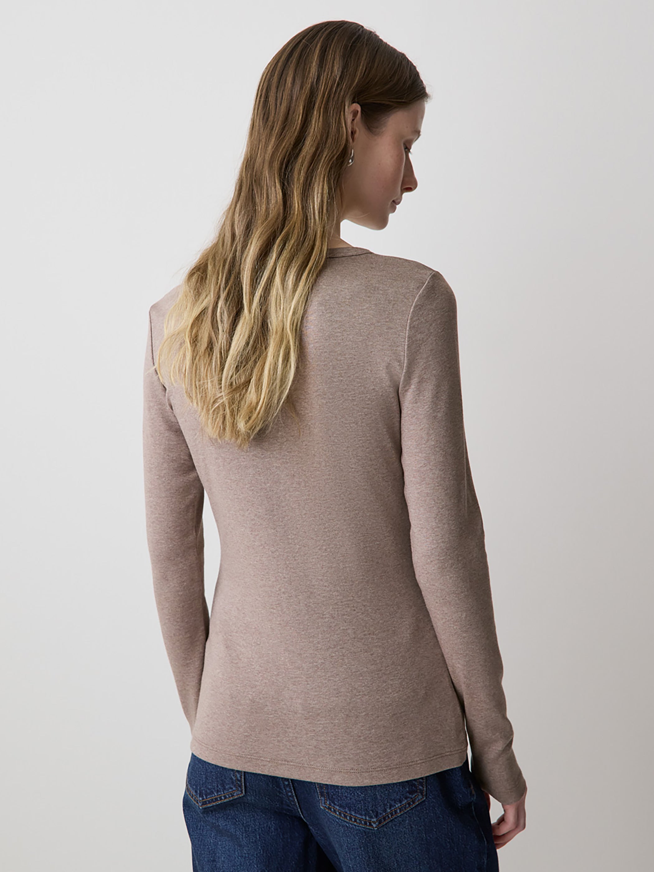 RW&CO Luxe Knit Long-Sleeve Crew-Neck Fitted Ribbed Tee