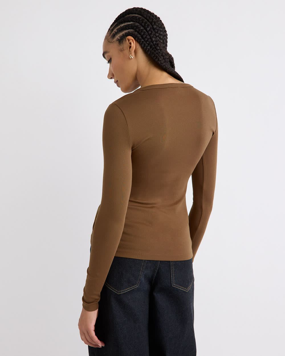 RW&CO Luxe Knit Long-Sleeve Crew-Neck Fitted Ribbed Tee