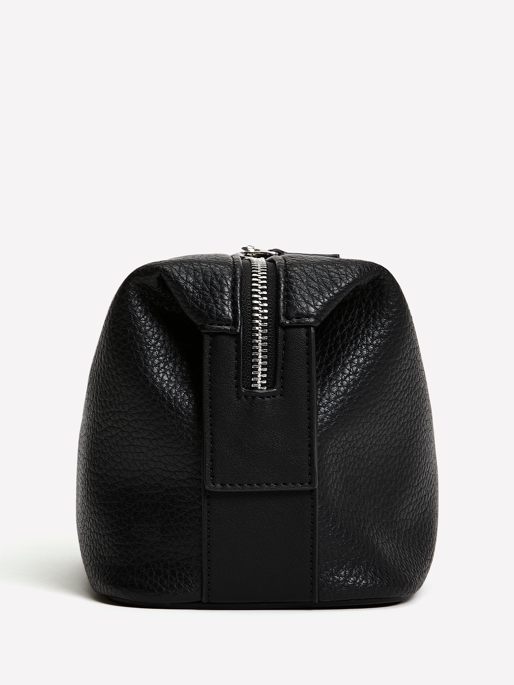 RW&CO Toiletry Pouch