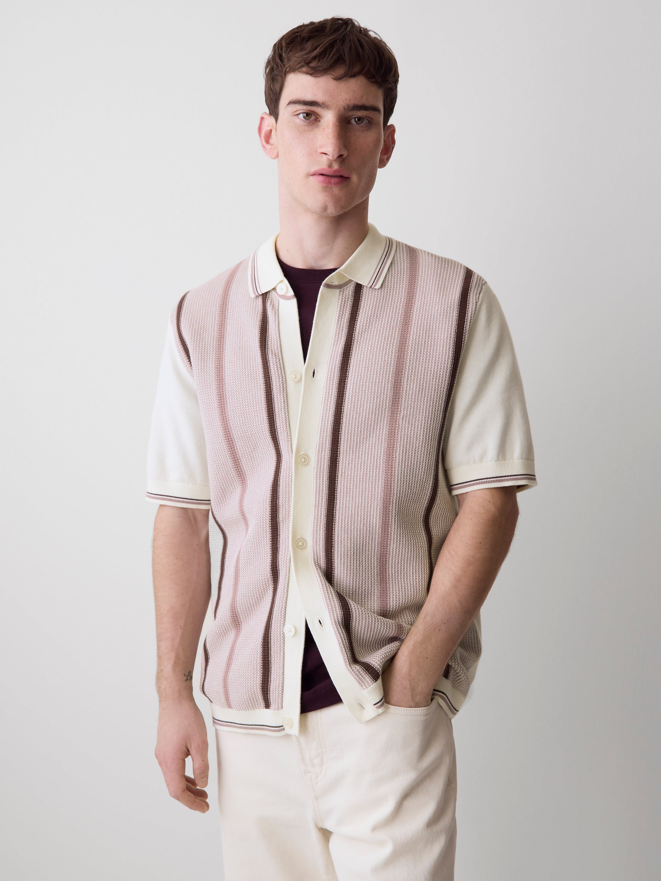 RW&CO Short-Sleeve Shirt Sweater with Vertical Stripes