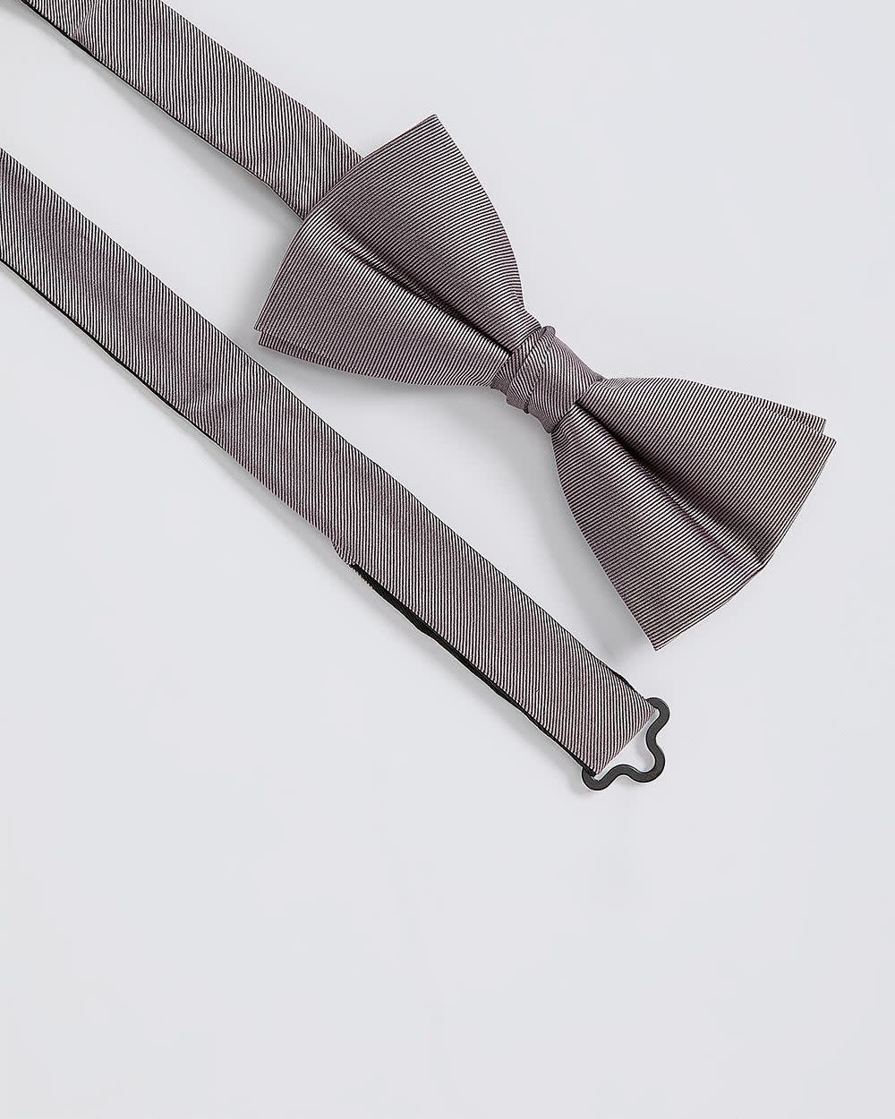 RW&CO Lilac Bow Tie