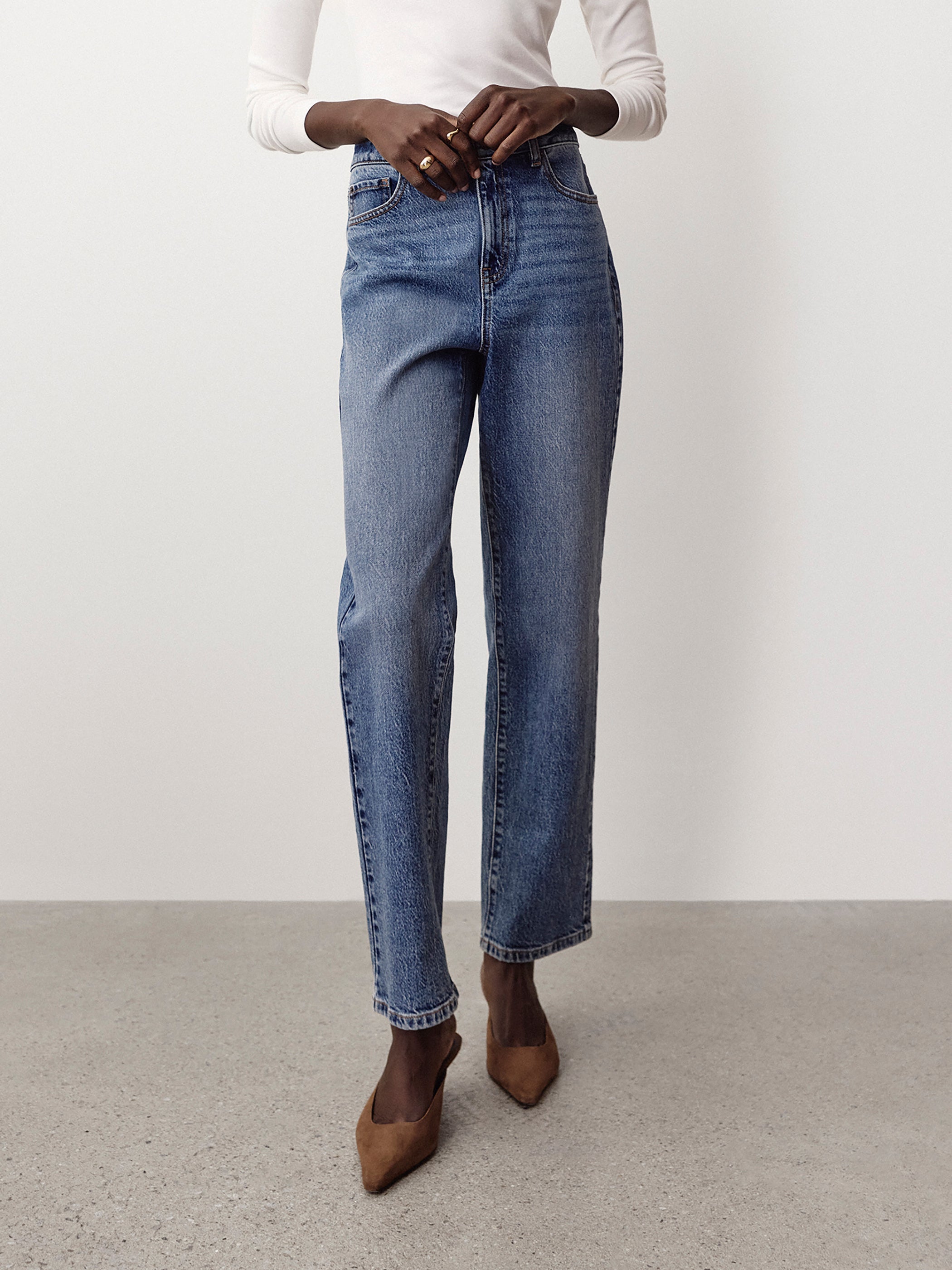 RW&CO Cropped Straight-Leg Jeans