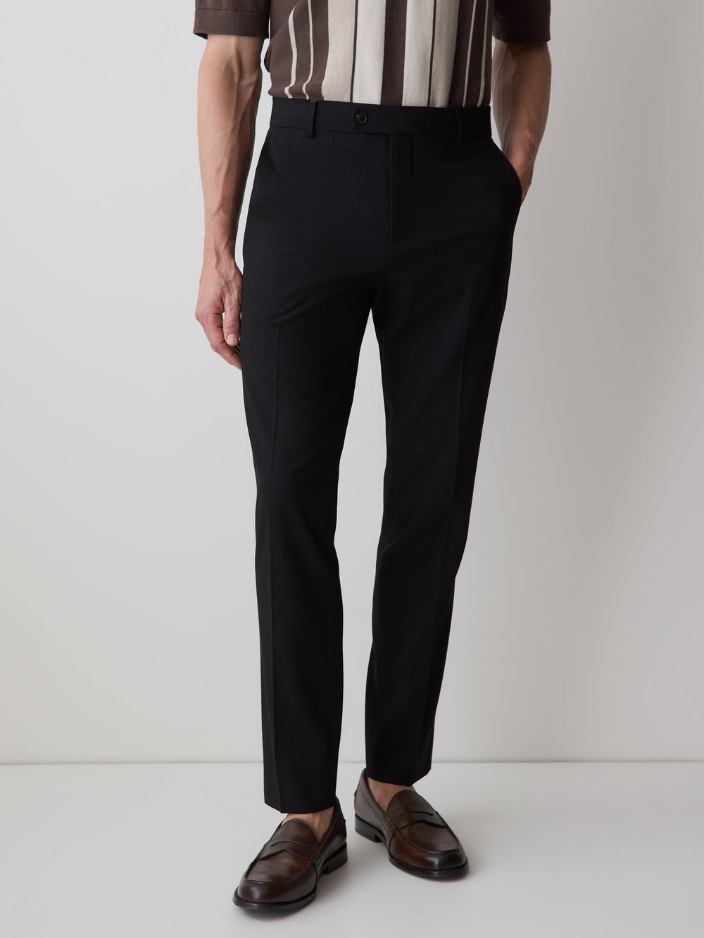 RW&CO Slim-Fit Essential City Pant