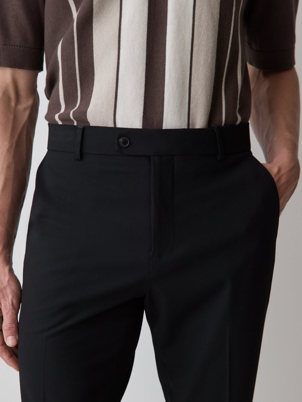 RW&CO Slim-Fit Essential City Pant