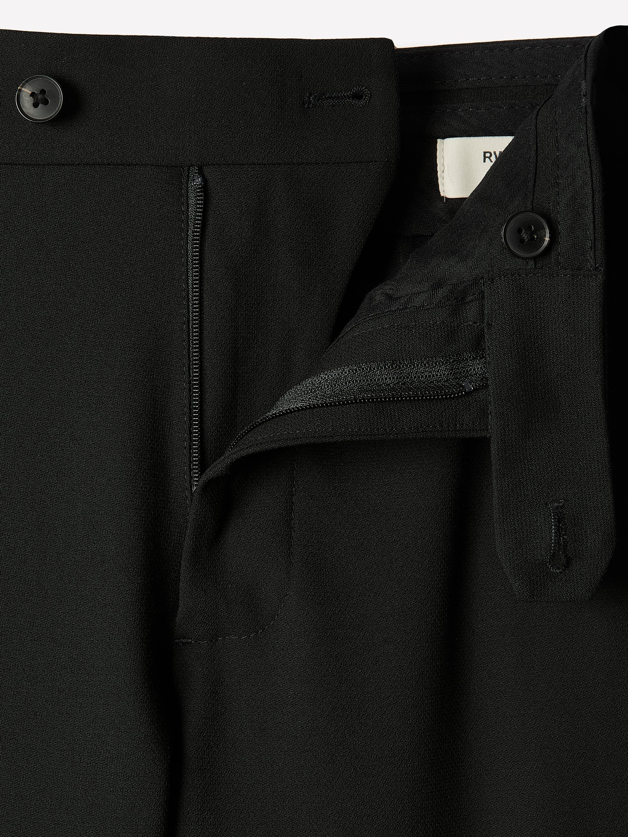 RW&CO Slim-Fit Essential City Pant
