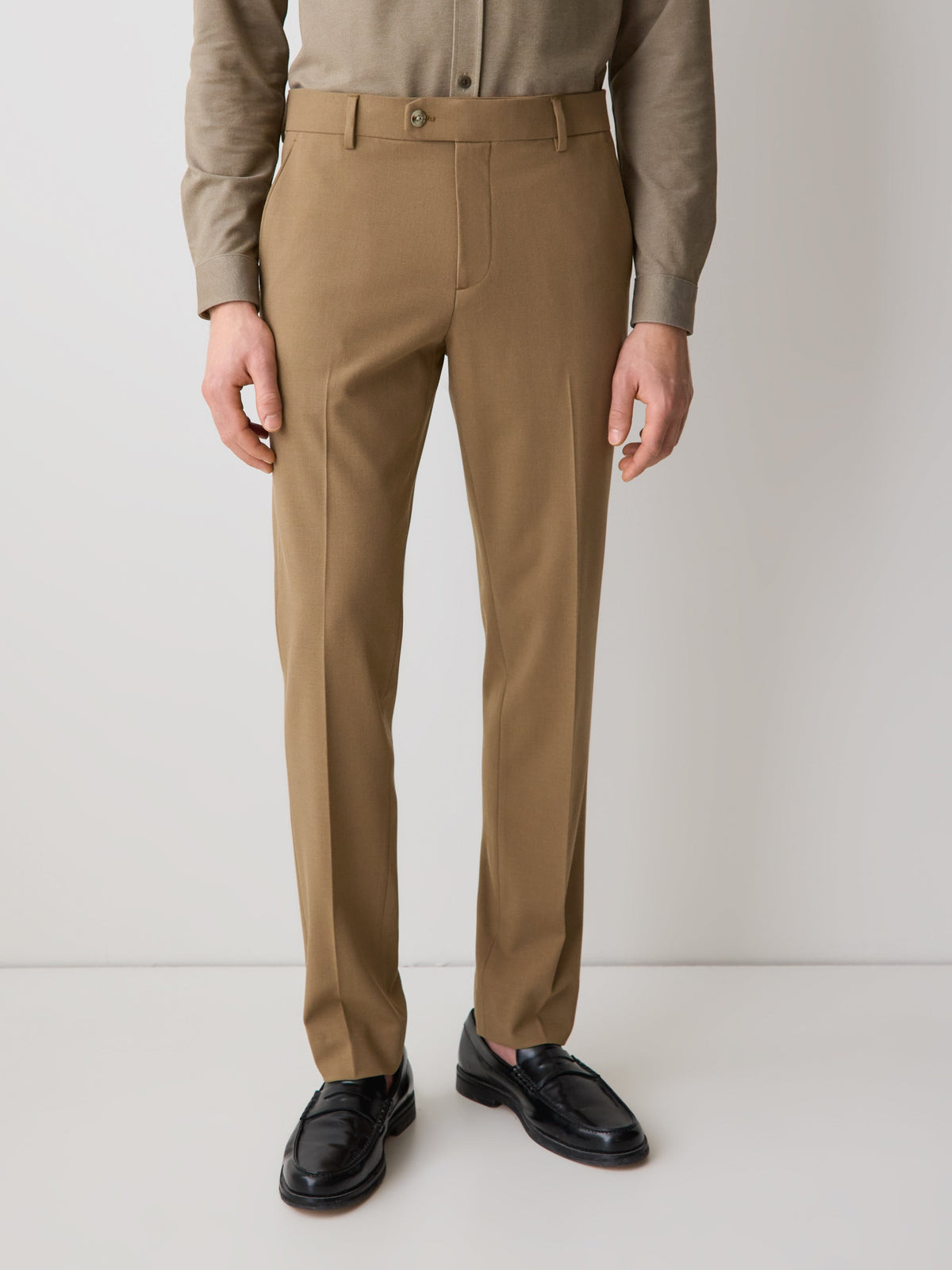 RW&CO Slim-Fit Essential City Pant