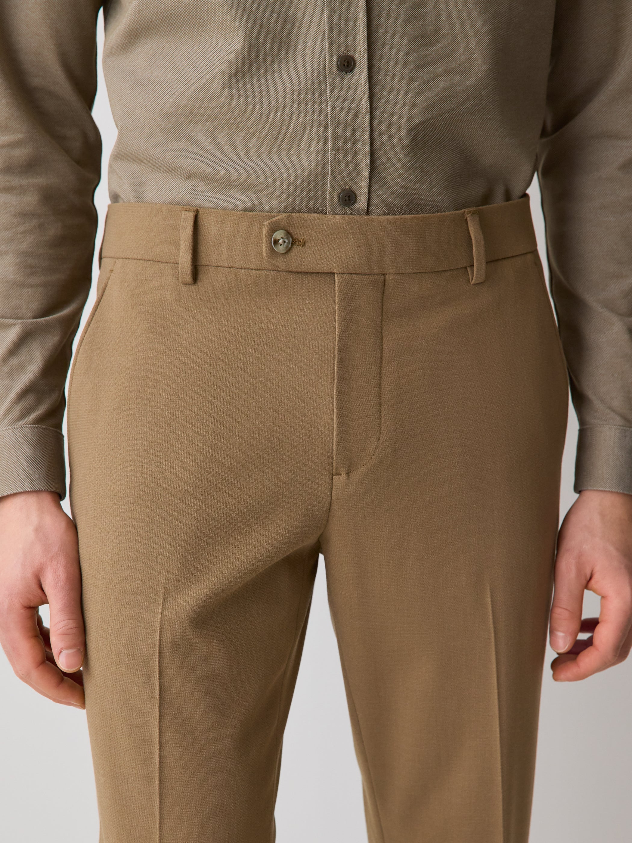 RW&CO Slim-Fit Essential City Pant