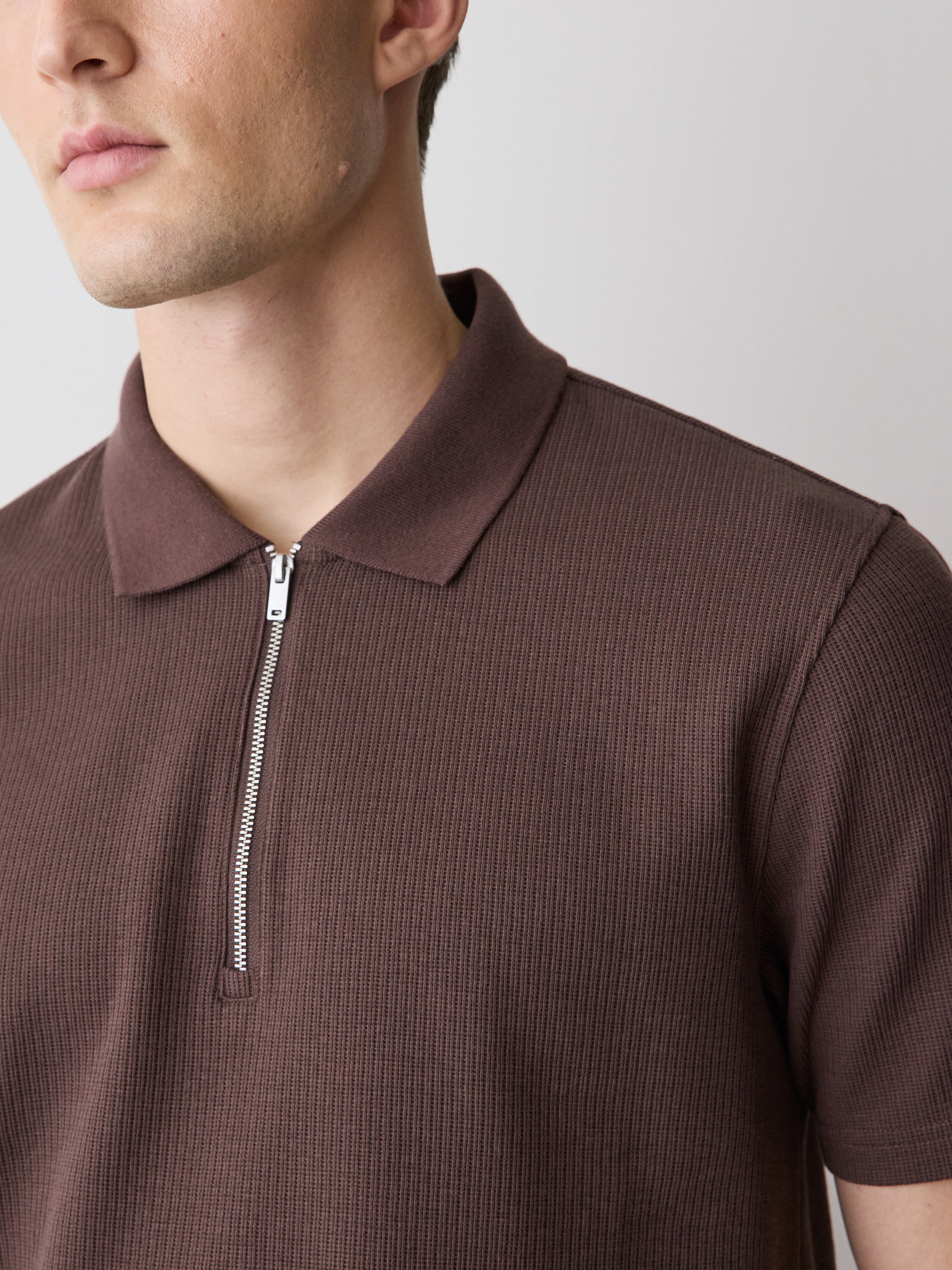 RW&CO Short-Sleeve Ribbed Quarter-Zip Polo