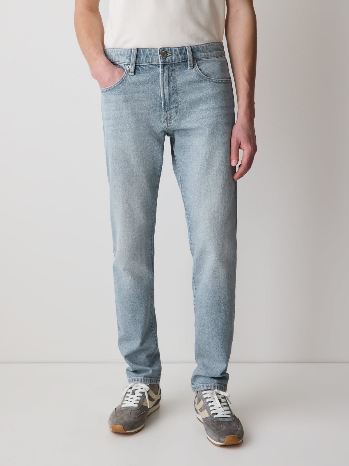 RW&CO Slim Fit Light-Wash Jeans