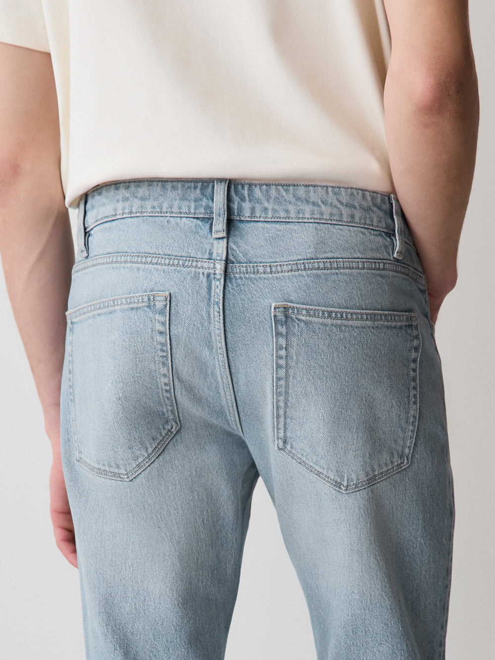 RW&CO Slim Fit Light-Wash Jeans