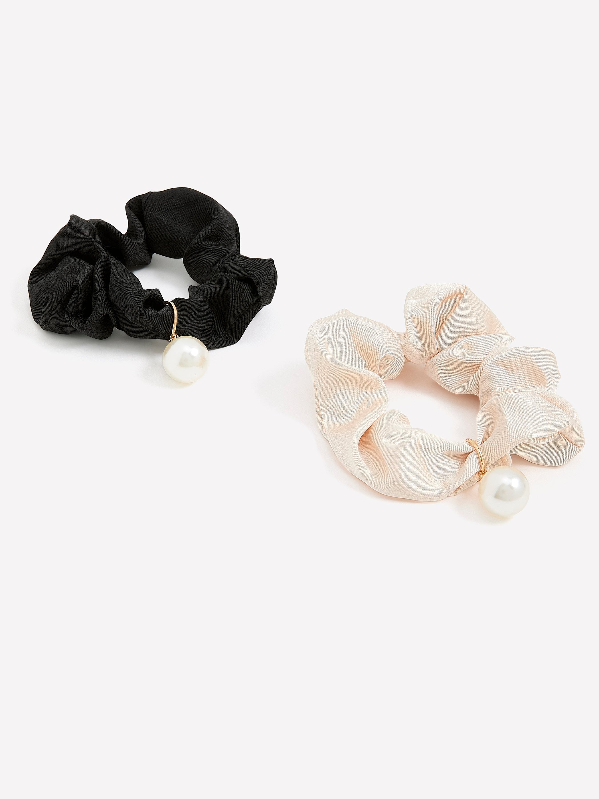 RW&CO Scrunchies with Pearls - Set of 2