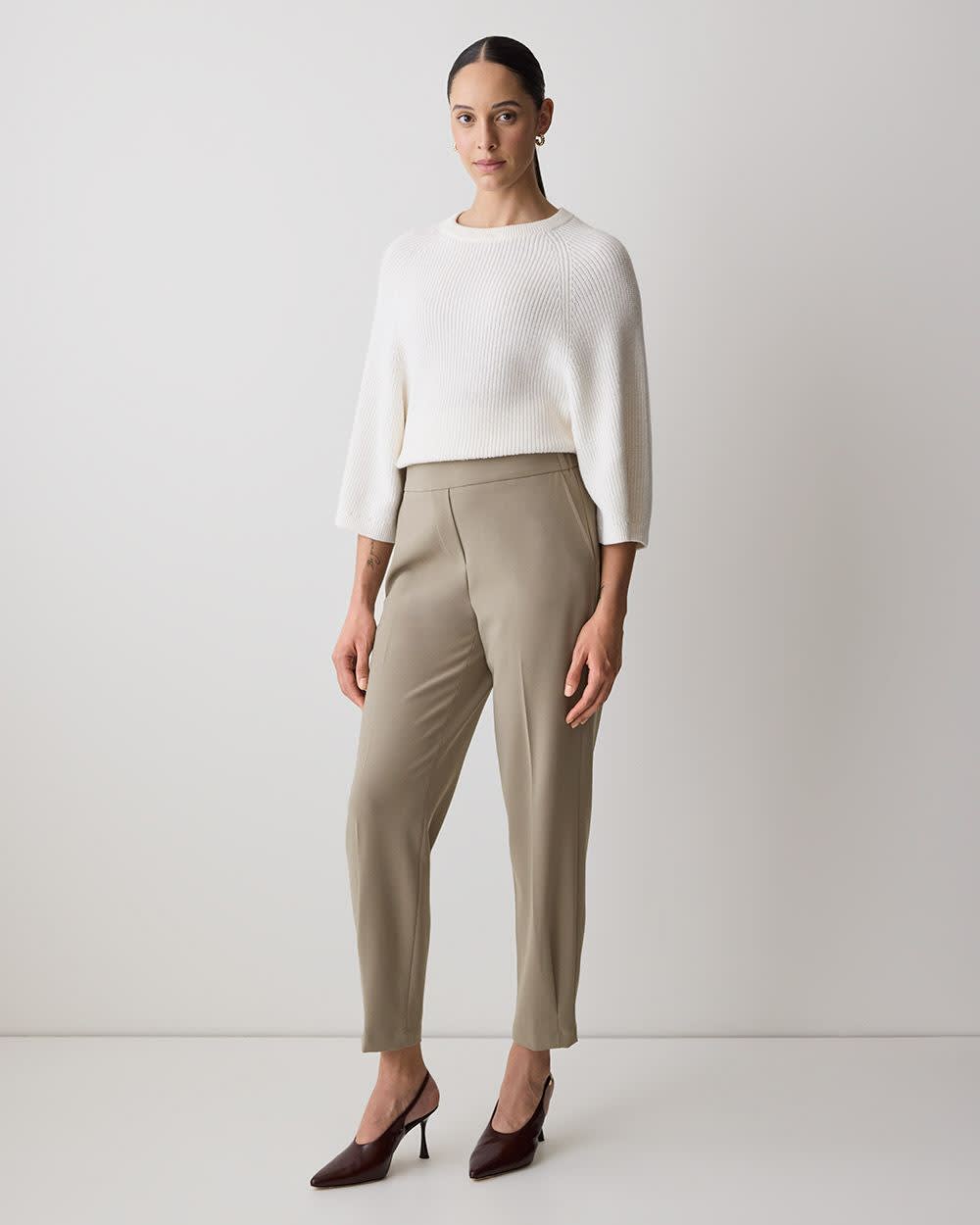 RW&CO Mid-Rise Tapered-Leg Flowy Jogger Pant