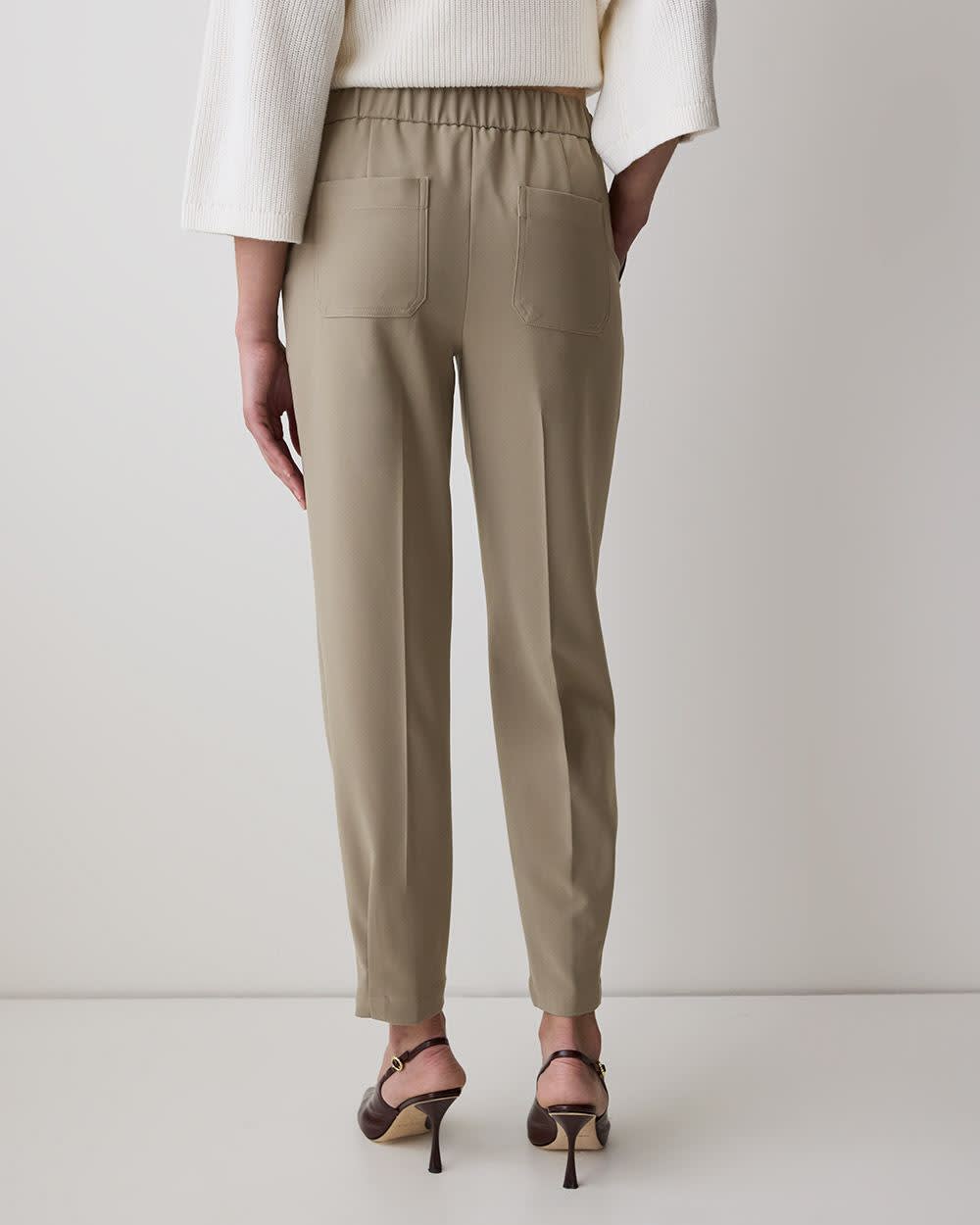 RW&CO Mid-Rise Tapered-Leg Flowy Jogger Pant