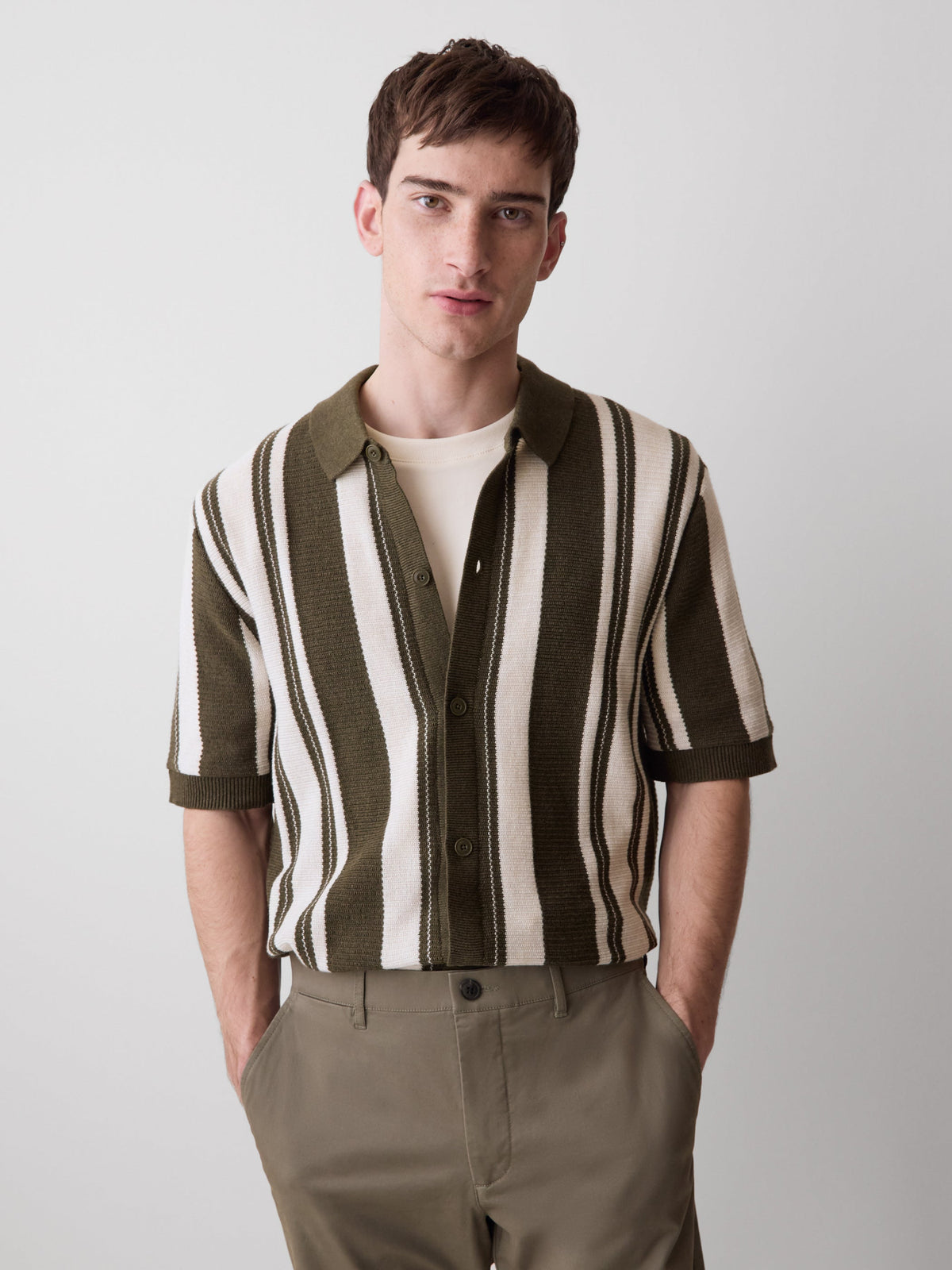RW&CO Short-Sleeve Shirt Sweater with Vertical Stripes