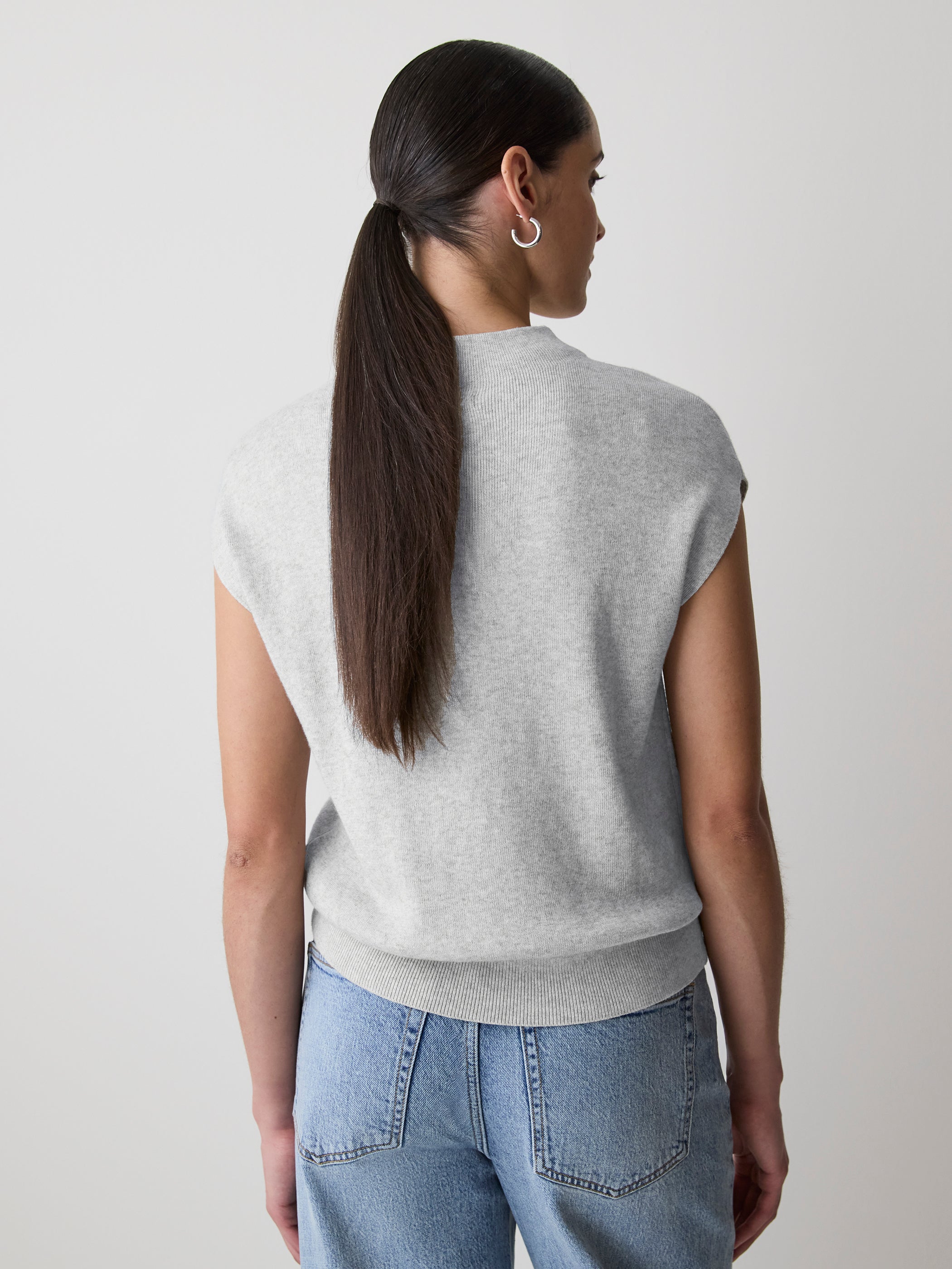 RW&CO Extended-Sleeve Funnel-Neck Sweater