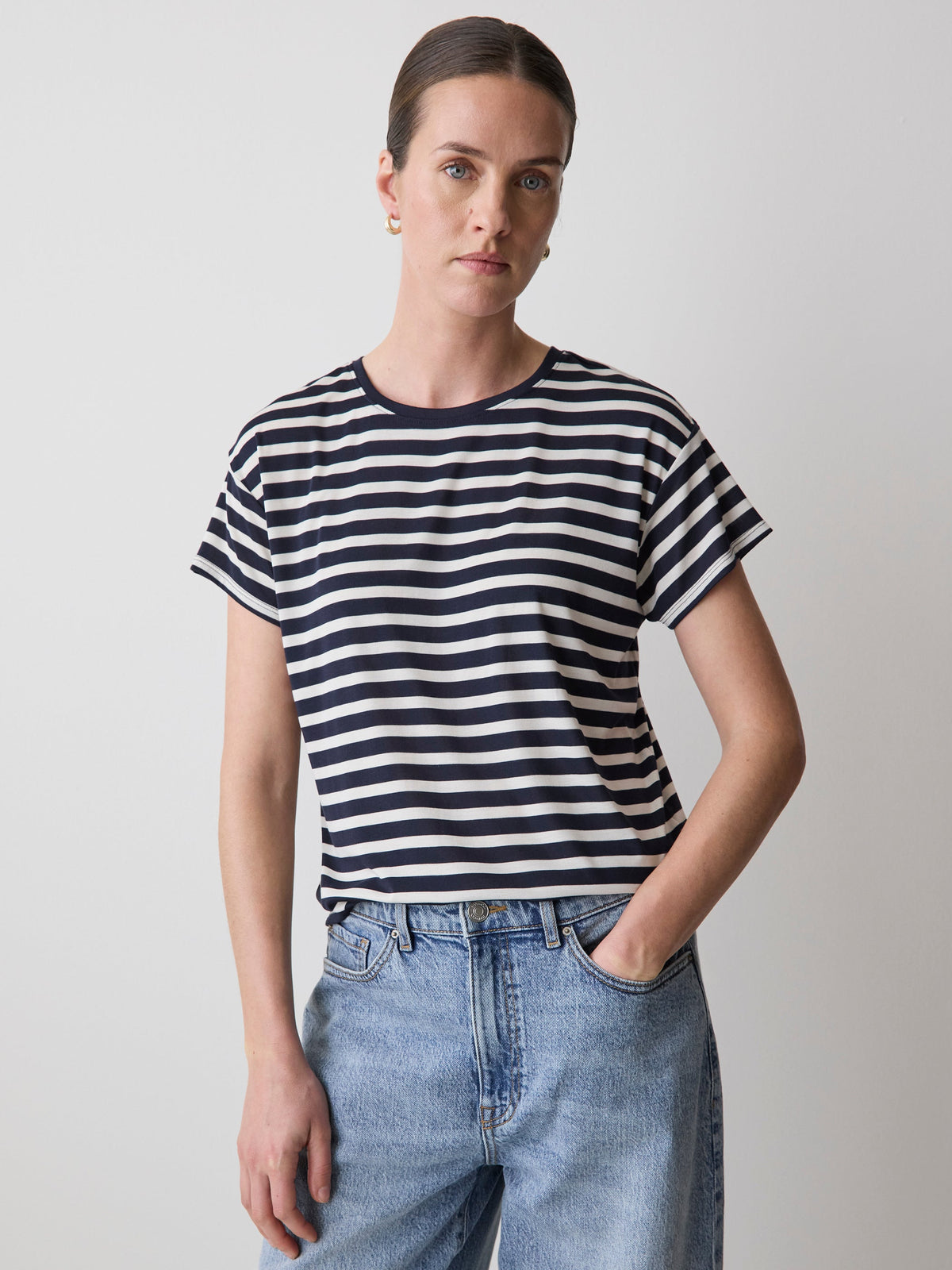 RW&CO Short-Sleeve Crew-Neck Boxy Tee