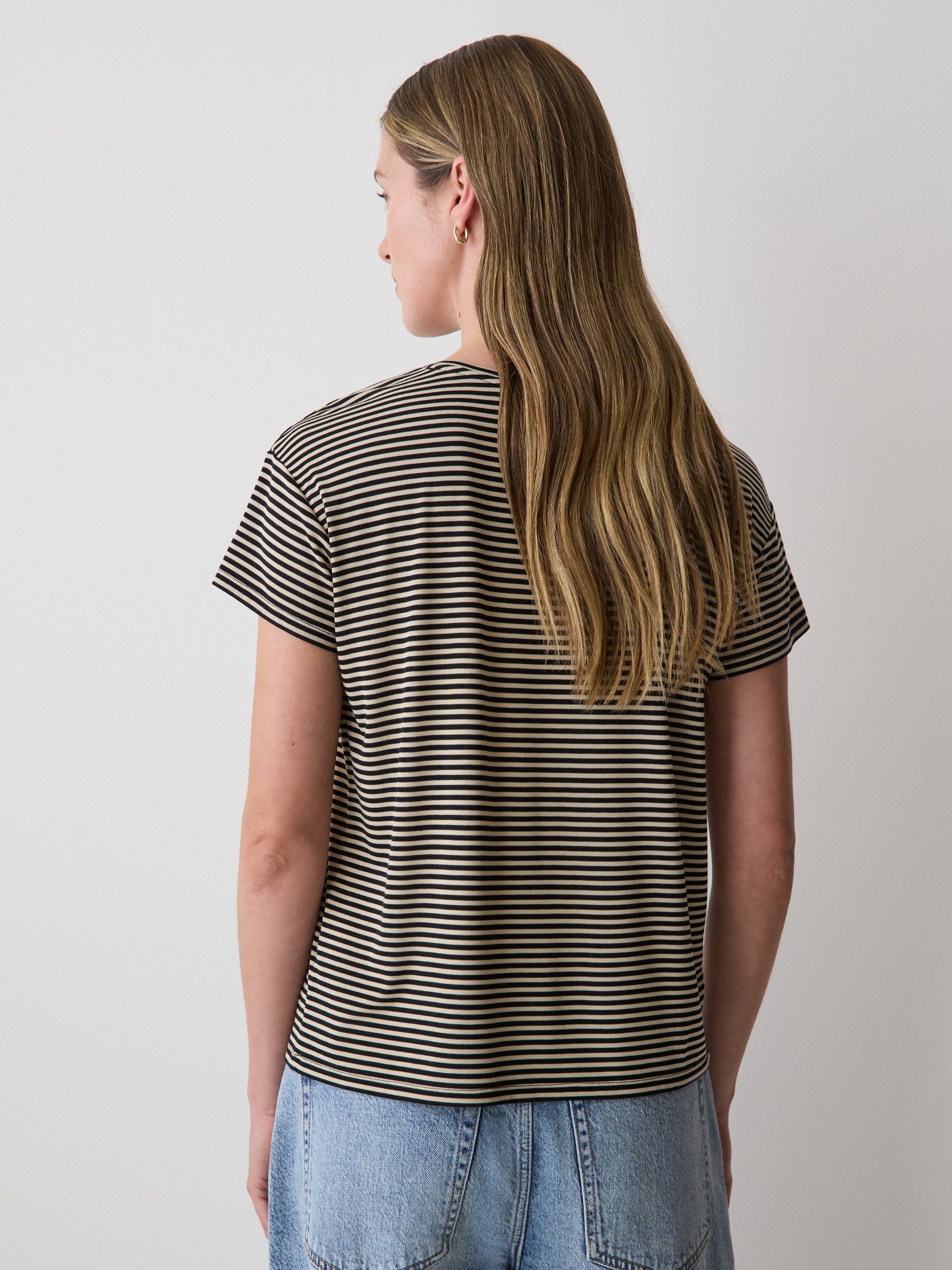 RW&CO Short-Sleeve Crew-Neck Boxy Tee
