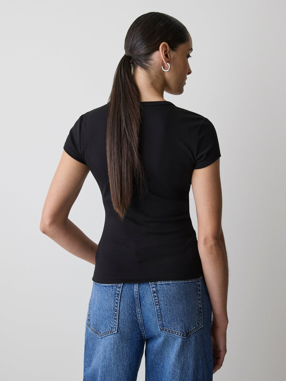 RW&CO Short-Sleeve Crew-Neck Ribbed Basic Tee