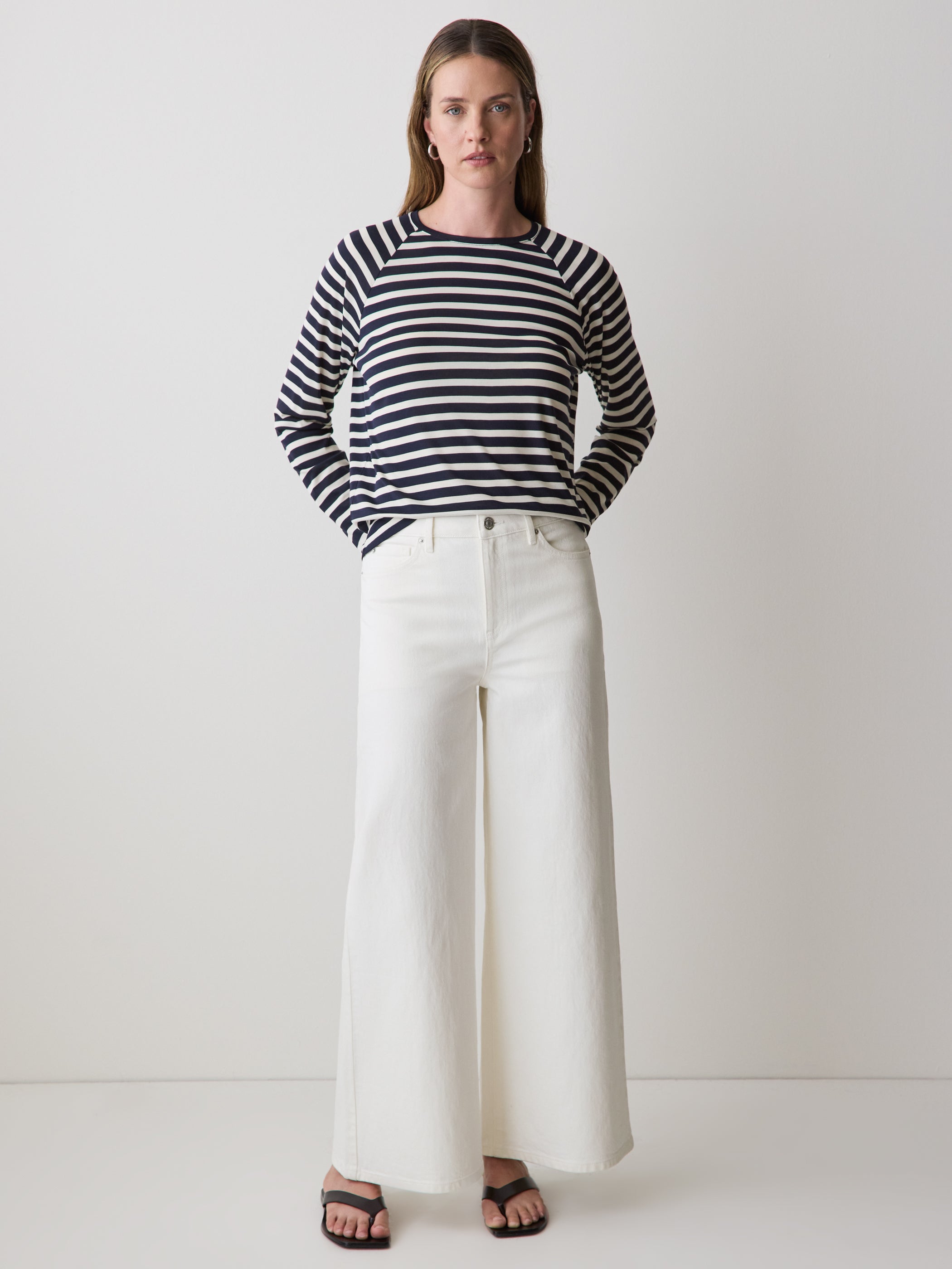 RW&CO Long-Sleeve Crew-Neck Loose Tee