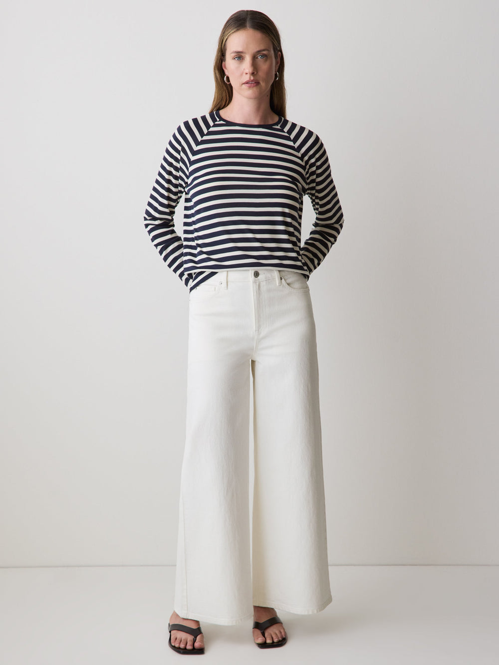 RW&CO Long-Sleeve Crew-Neck Loose Tee
