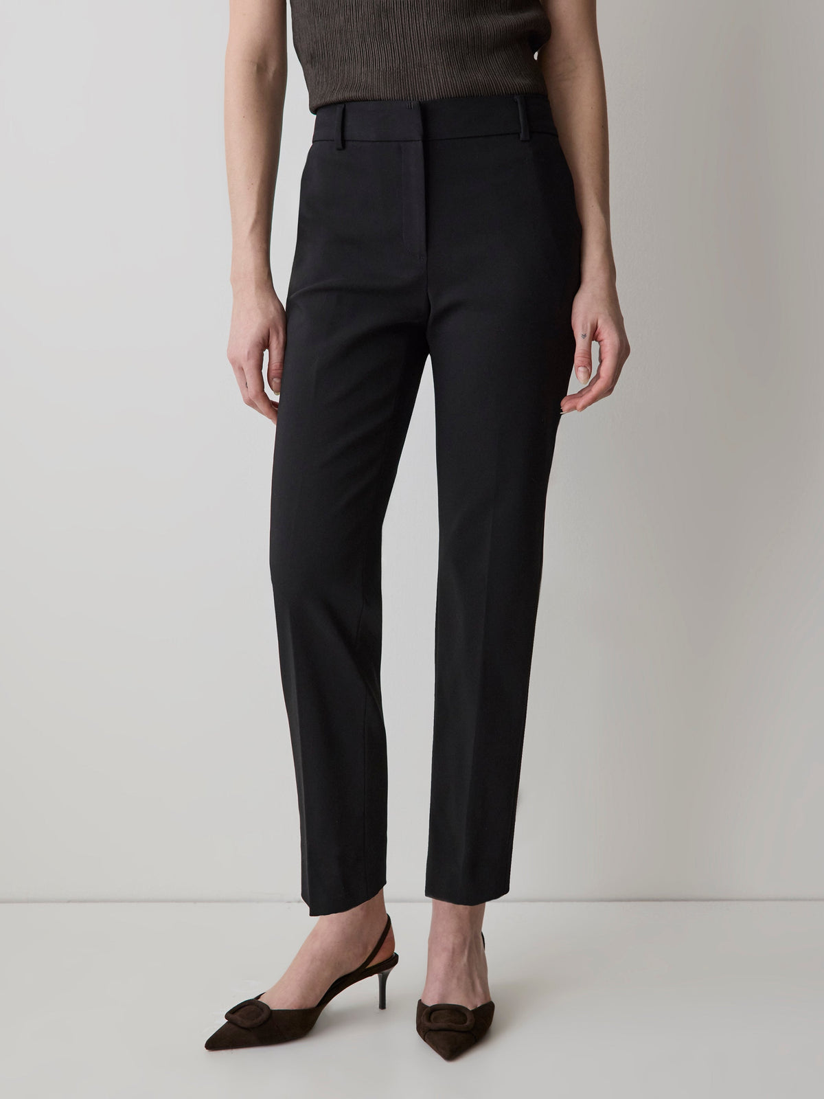 RW&CO Limitless Straight-Leg Mid-Rise Black Ankle Pant