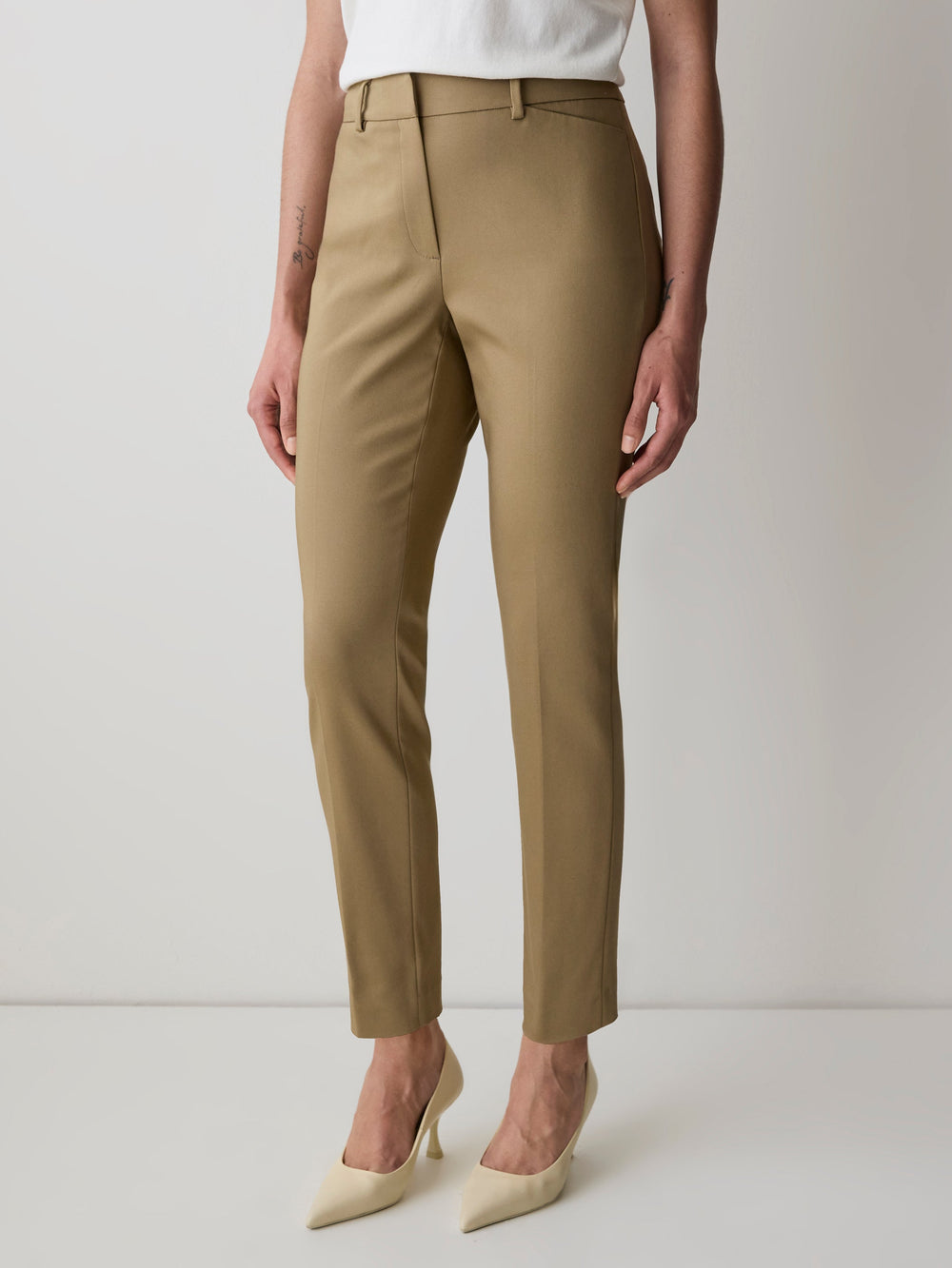 RW&CO Limitless Mid-Rise Slim-Leg Curvy Pant