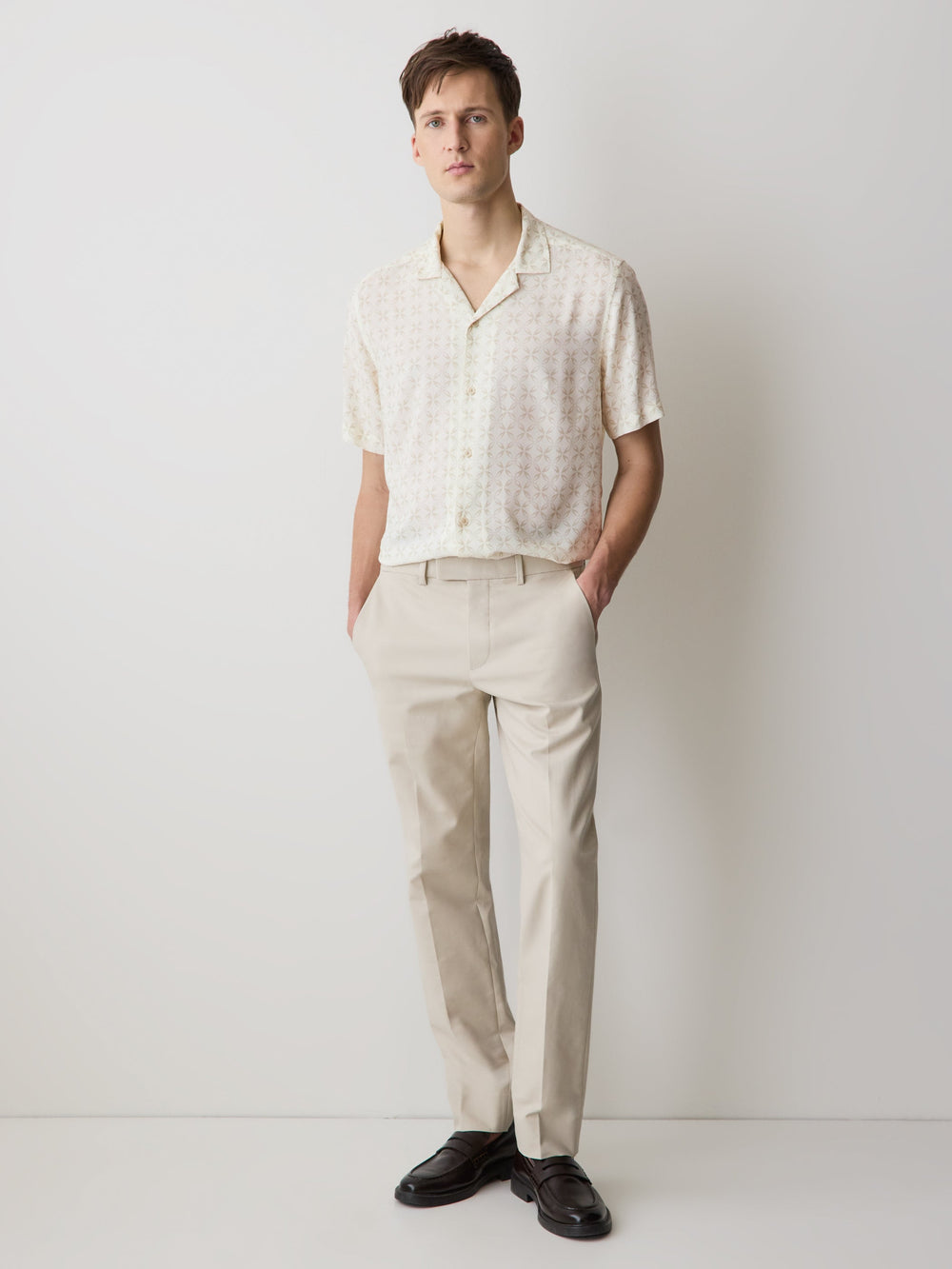 RW&CO Short-Sleeve Camp-Collar Shirt with Geo Print
