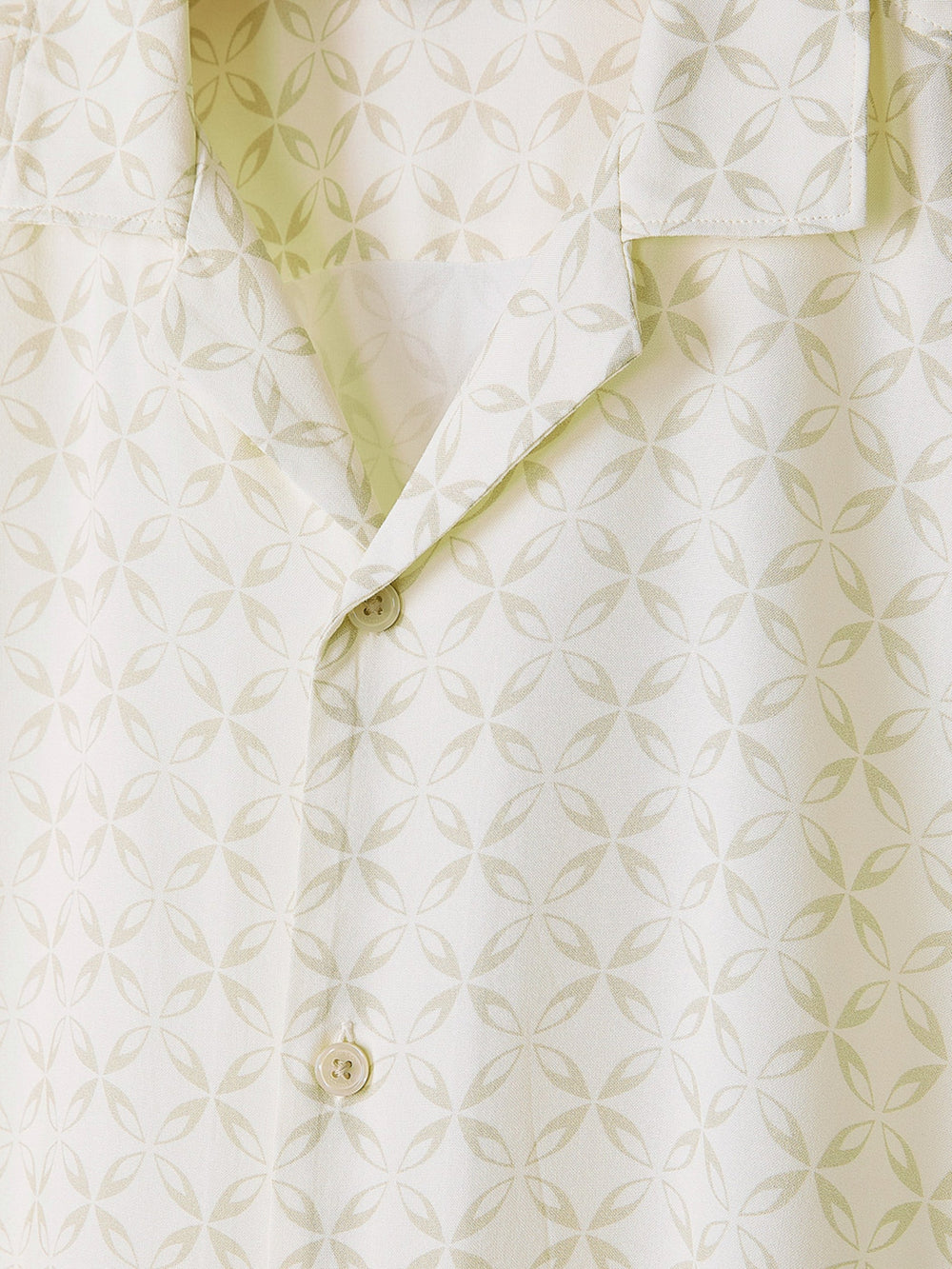 RW&CO Short-Sleeve Camp-Collar Shirt with Geo Print