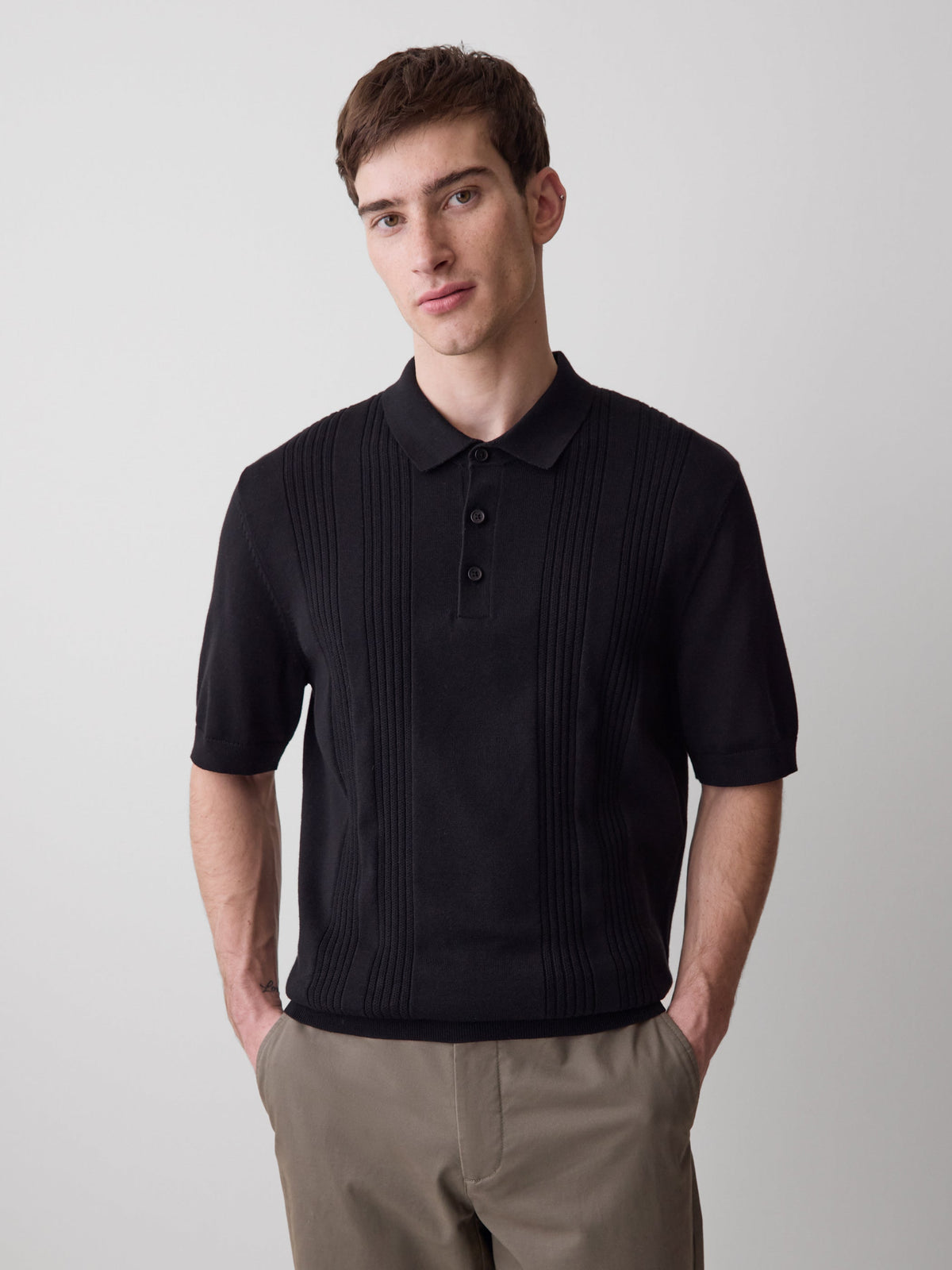 RW&CO Short-Sleeve Cotton Polo with Vertical Stitches