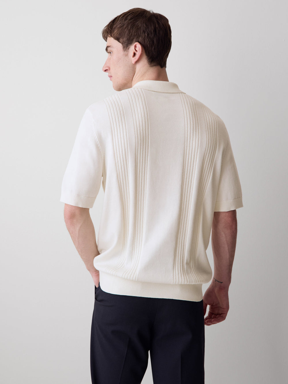RW&CO Short-Sleeve Cotton Polo with Vertical Stitches