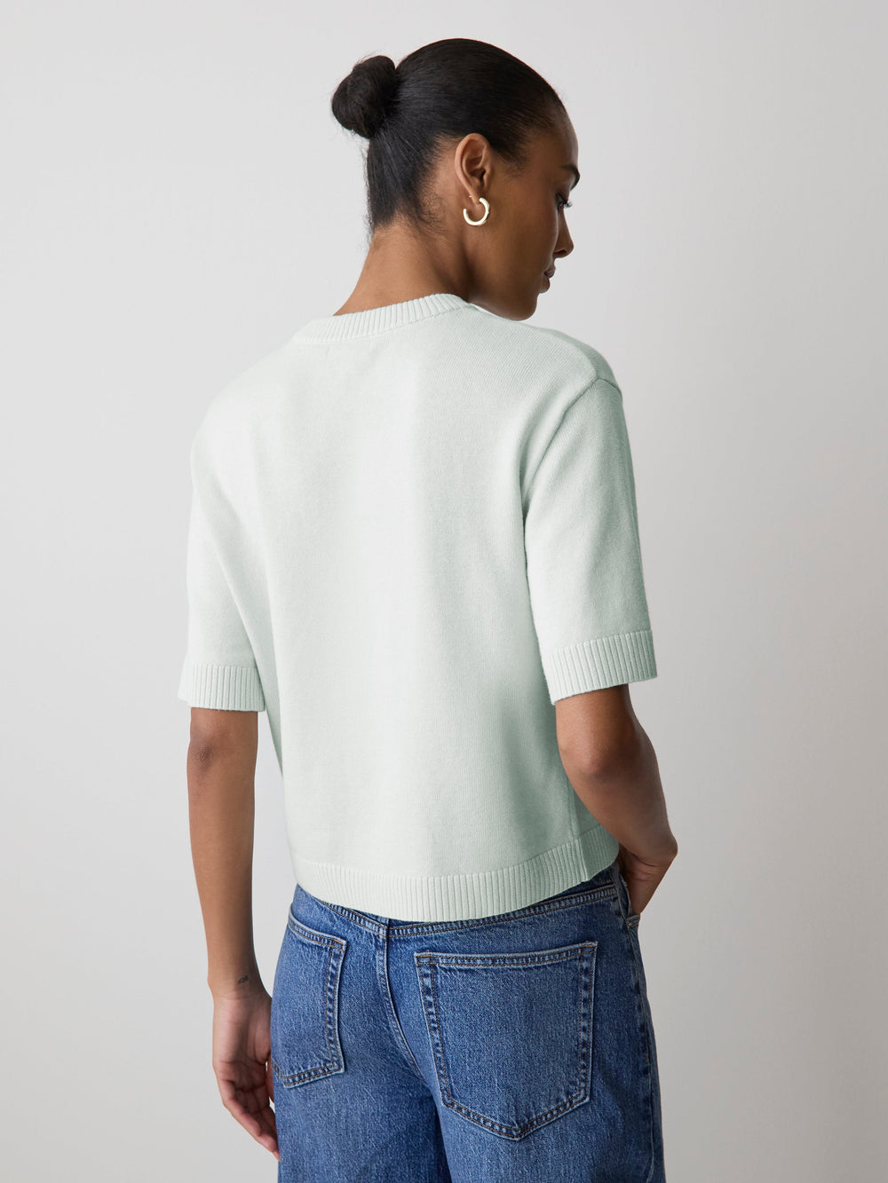 RW&CO Wool-Blend Short-Sleeve Crew-Neck Sweater