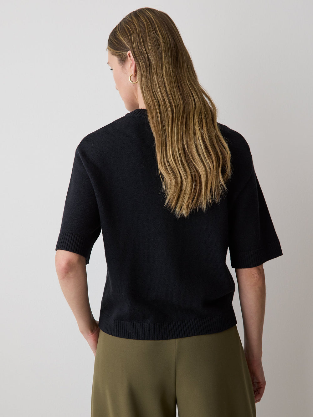RW&CO Wool-Blend Short-Sleeve Crew-Neck Sweater