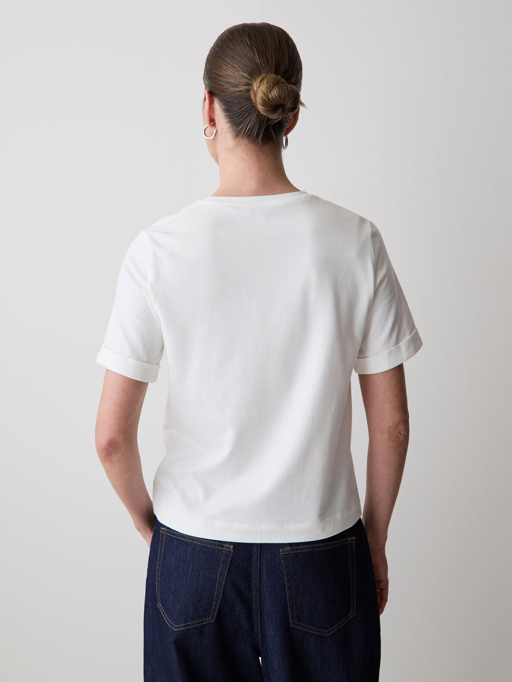 RW&CO Organic Cotton Short-Sleeve Crew-Neck Tee