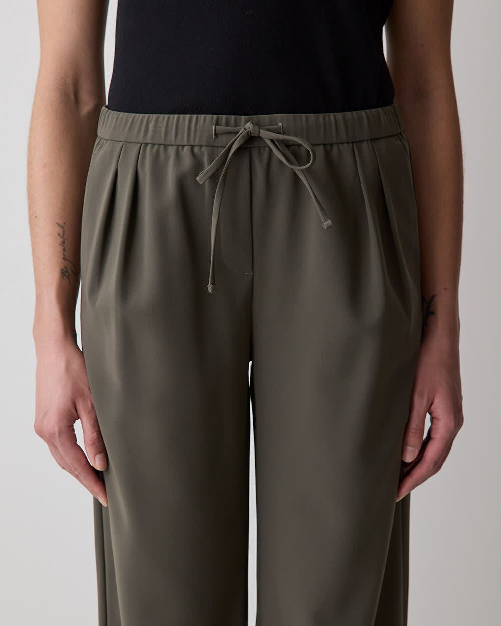 RW&CO Pull-On Mid-Rise Wide-Leg Pant