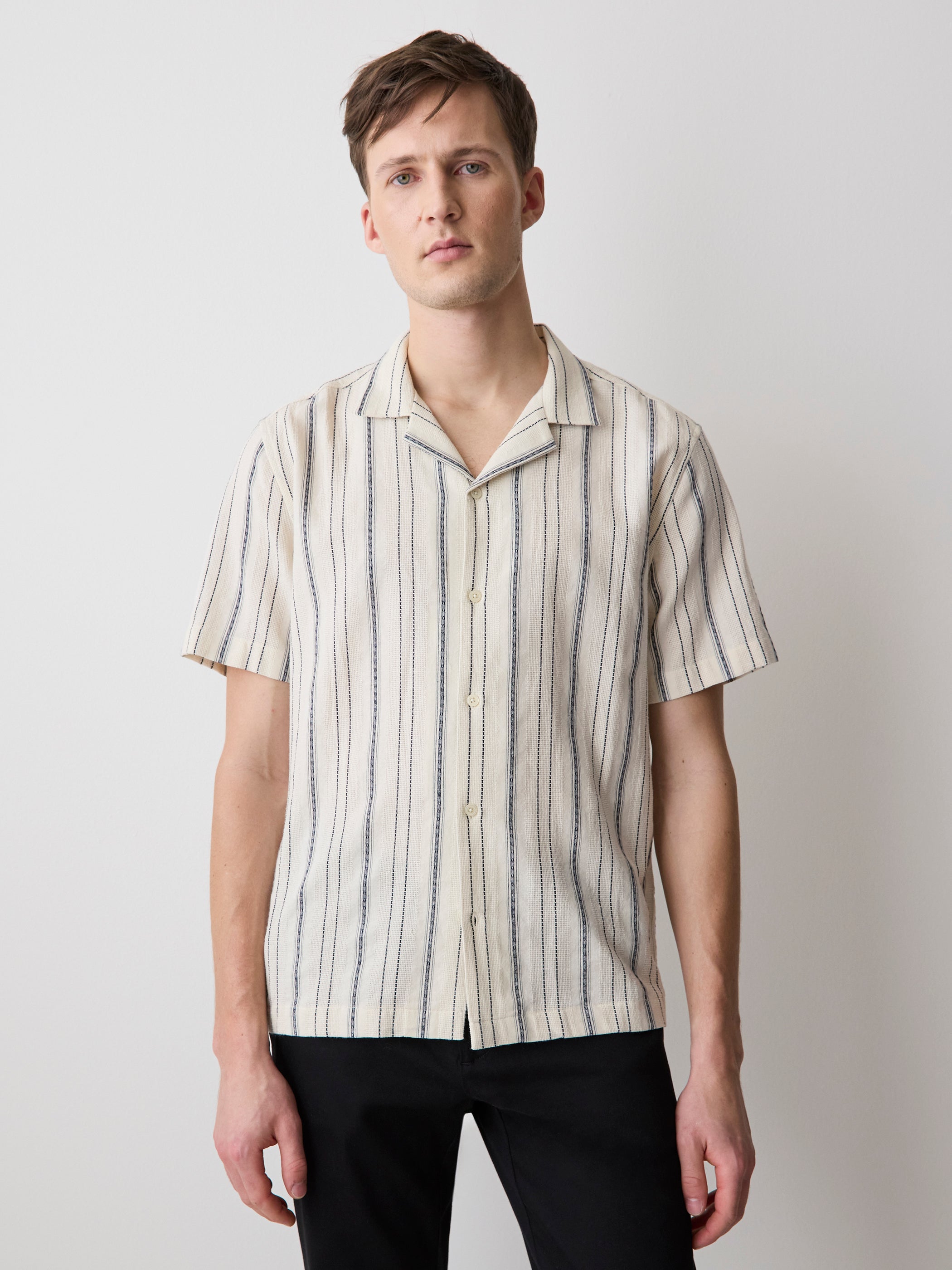 RW&CO Striped Short-Sleeve Textured Shirt with Camp Collar