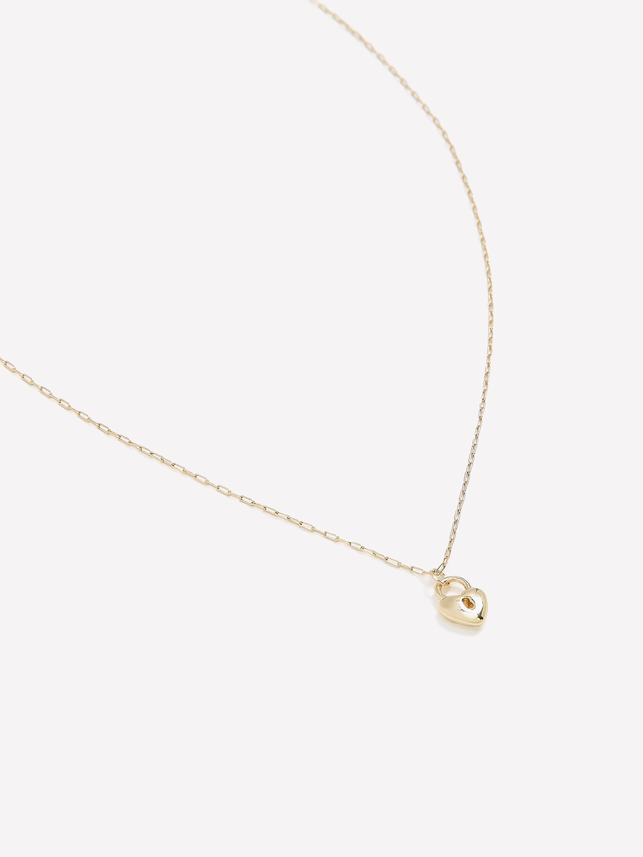 RW&CO Delicate Chain Necklace with Heart Locket