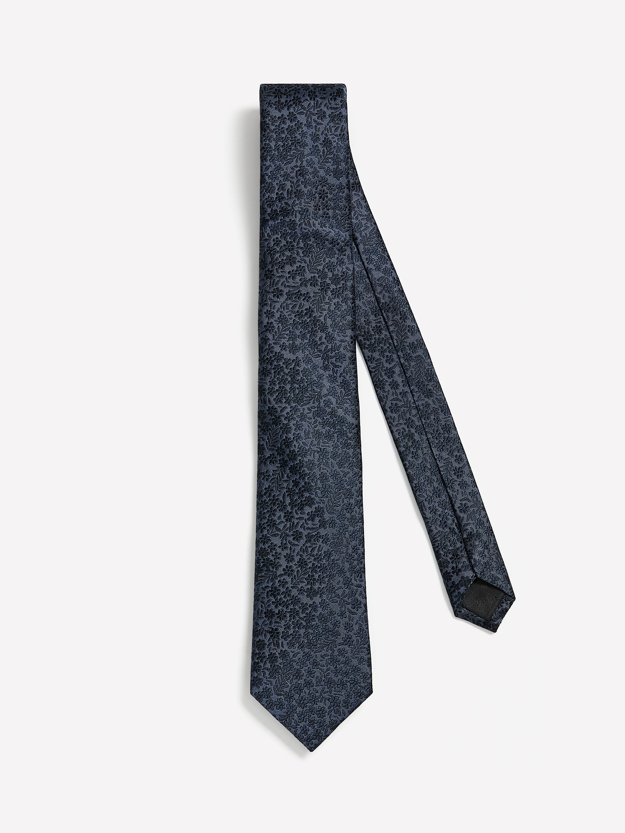 RW&CO Regular Tie with Tonal Floral Pattern