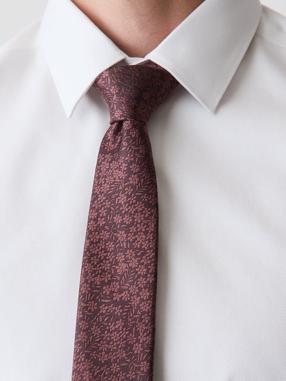 RW&CO Regular Tie with Tonal Floral Pattern