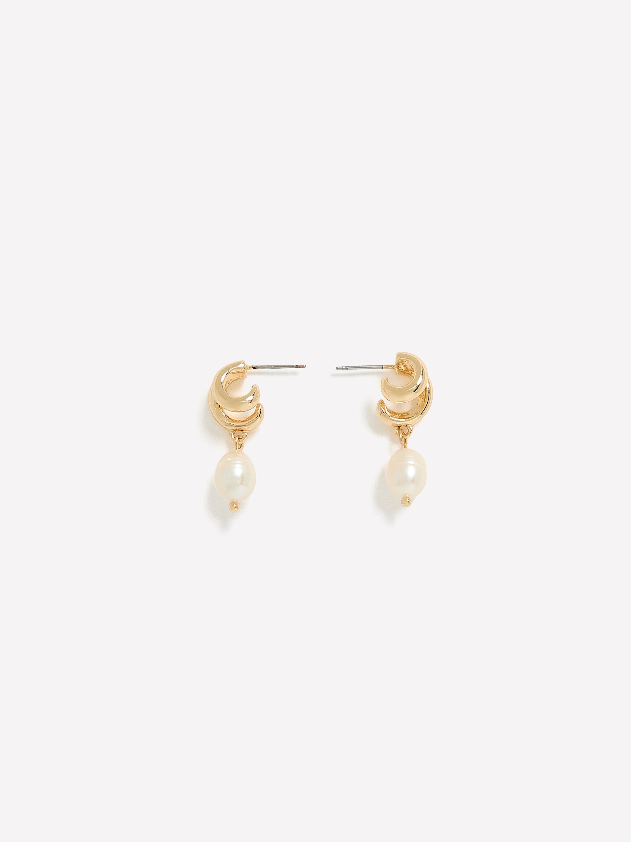RW&CO Earrings with Freshwater Pearl Pendants