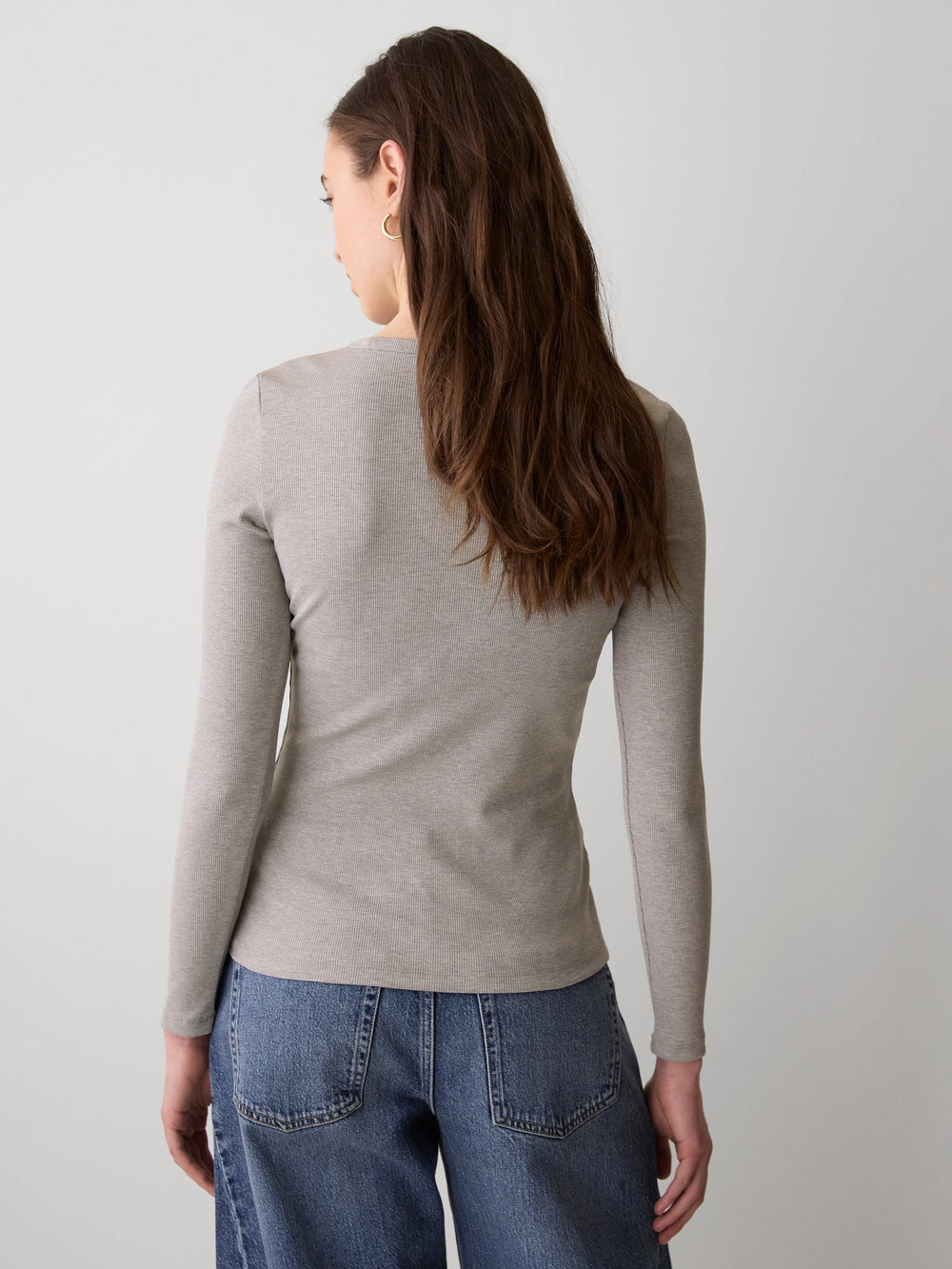 RW&CO Long-Sleeve Crew-Neck Fitted Ribbed Tee