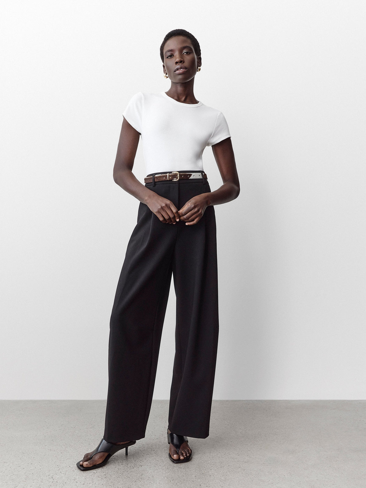 RW&CO Twill High-Rise Barrel Pant