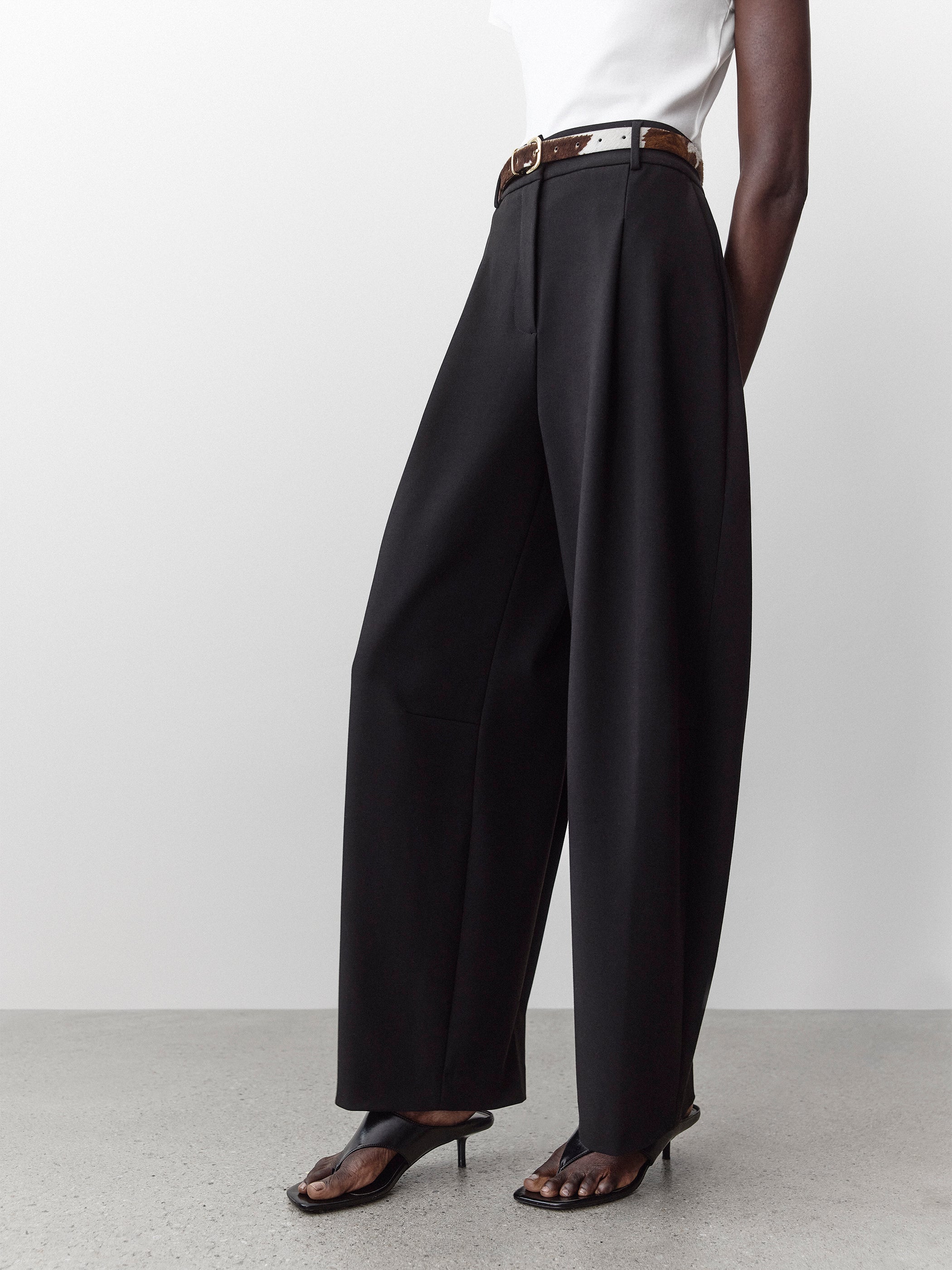 RW&CO Twill High-Rise Barrel Pant