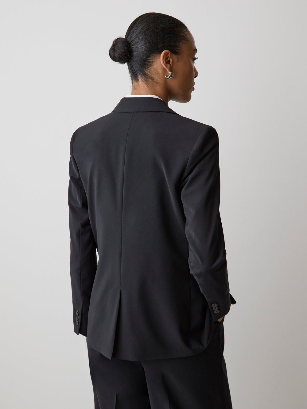 RW&CO Black One-Button Wool-Blend Blazer