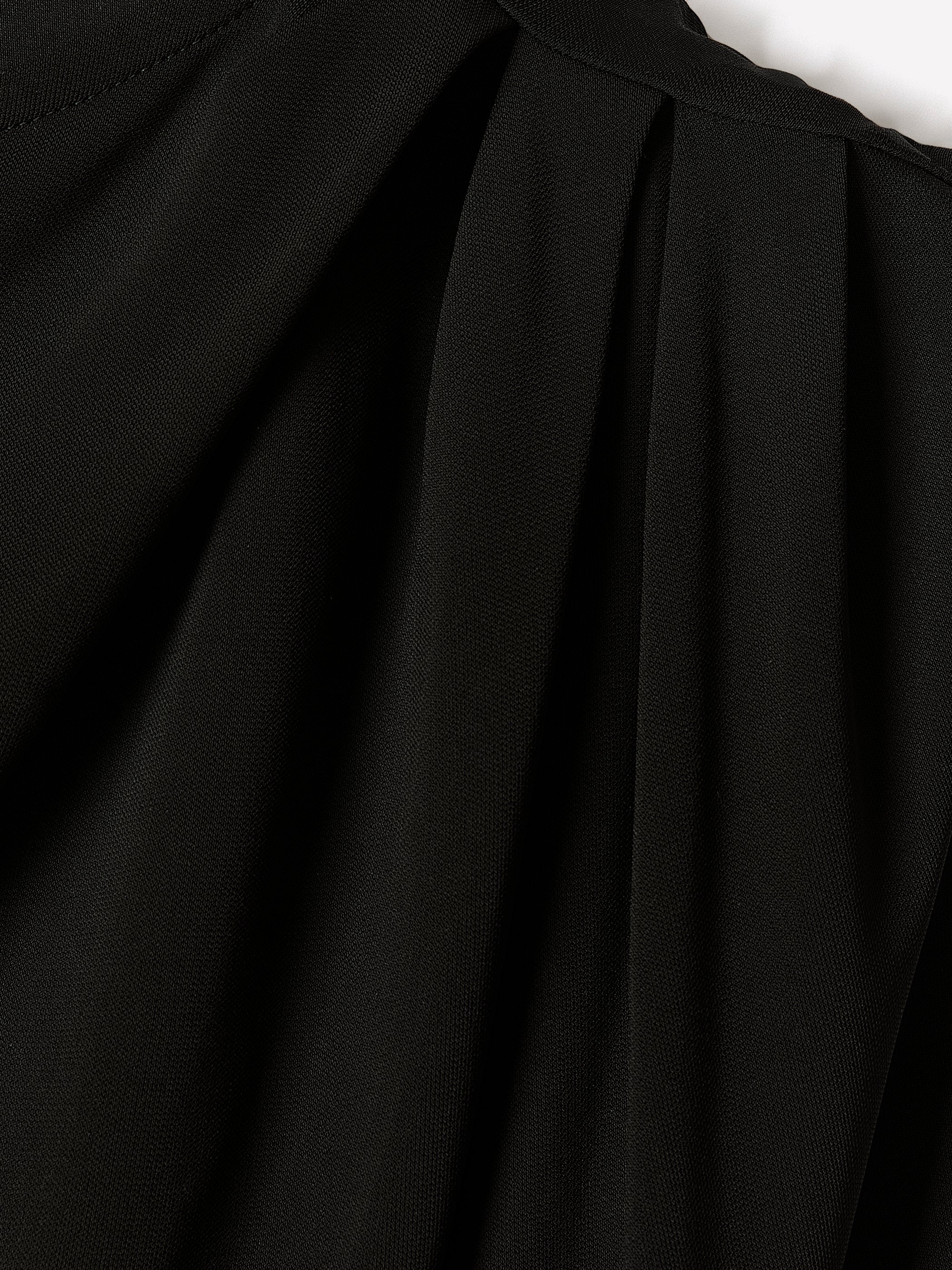RW&CO Extended-Sleeve Boat-Neck Top with Pleated Details