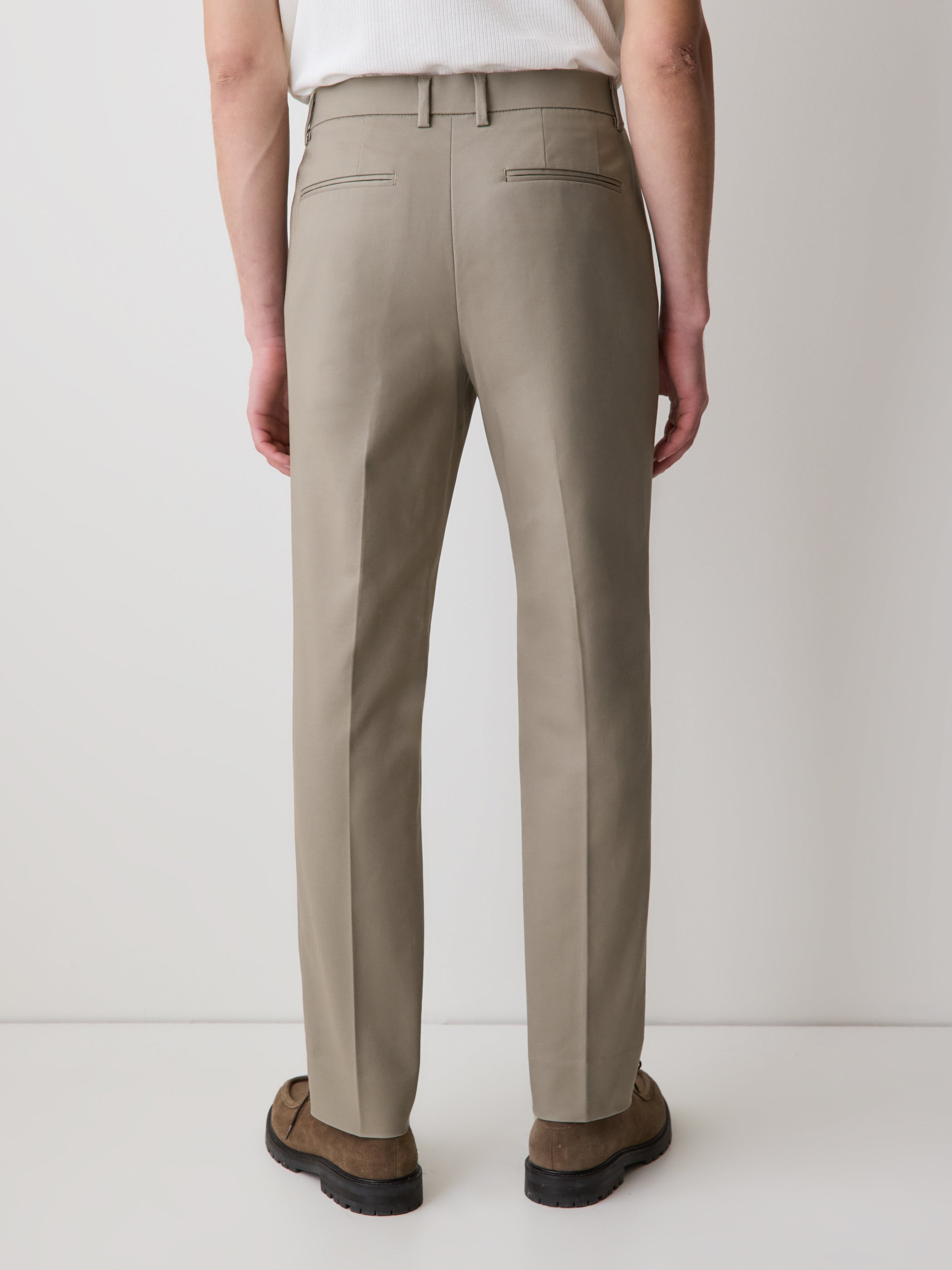RW&CO Slim Fit City Chino Pant