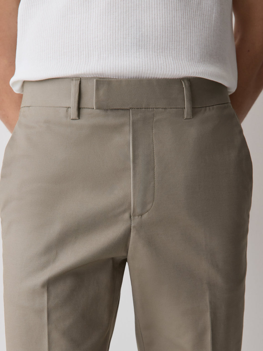 RW&CO Slim Fit City Chino Pant