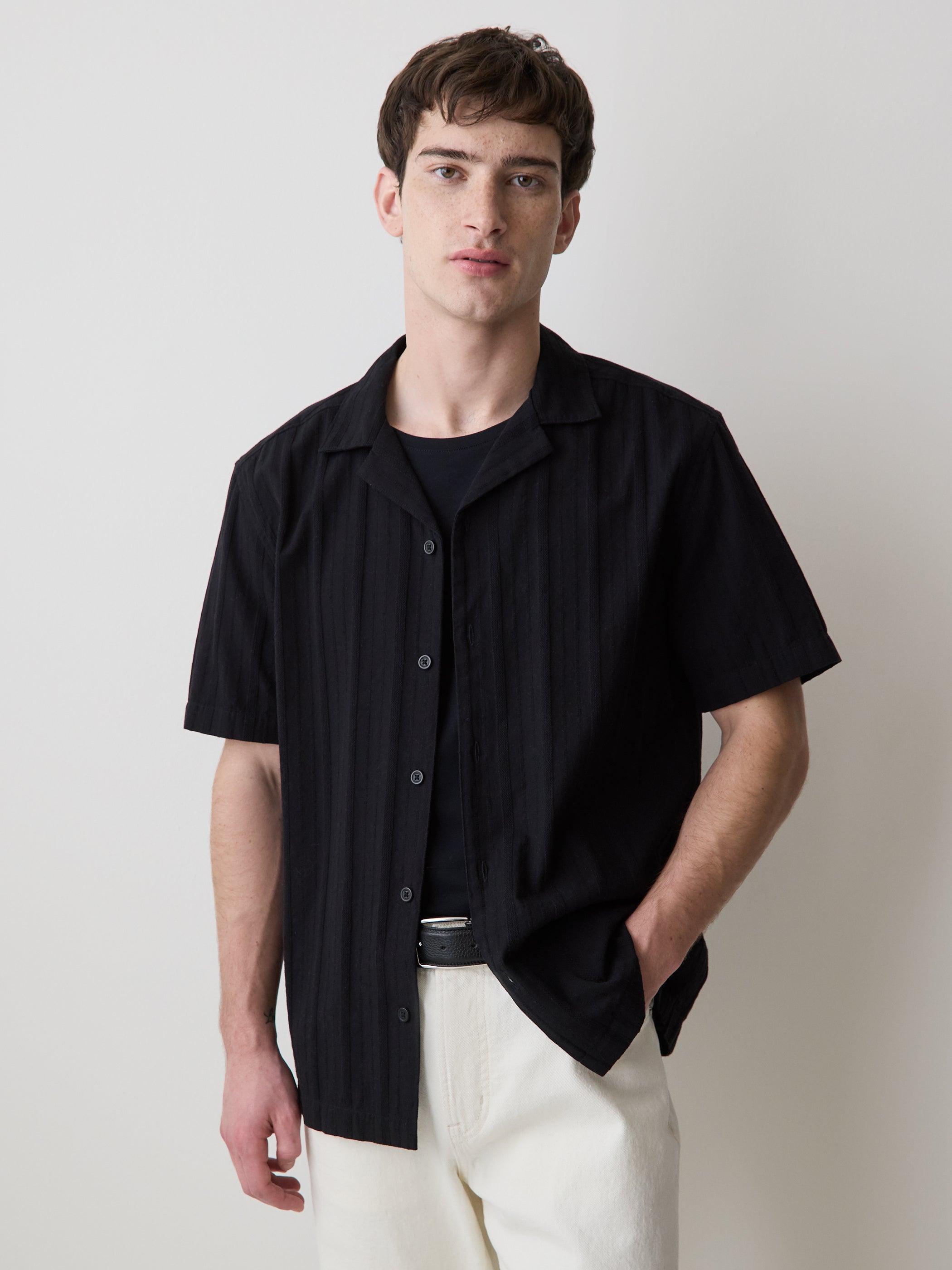 RW&CO Short-Sleeve Shirt with Camp Collar